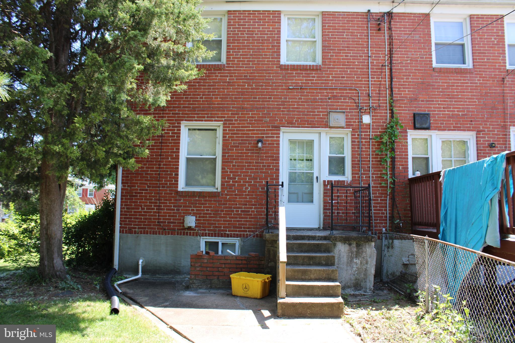 IDLEWOOD - Residential