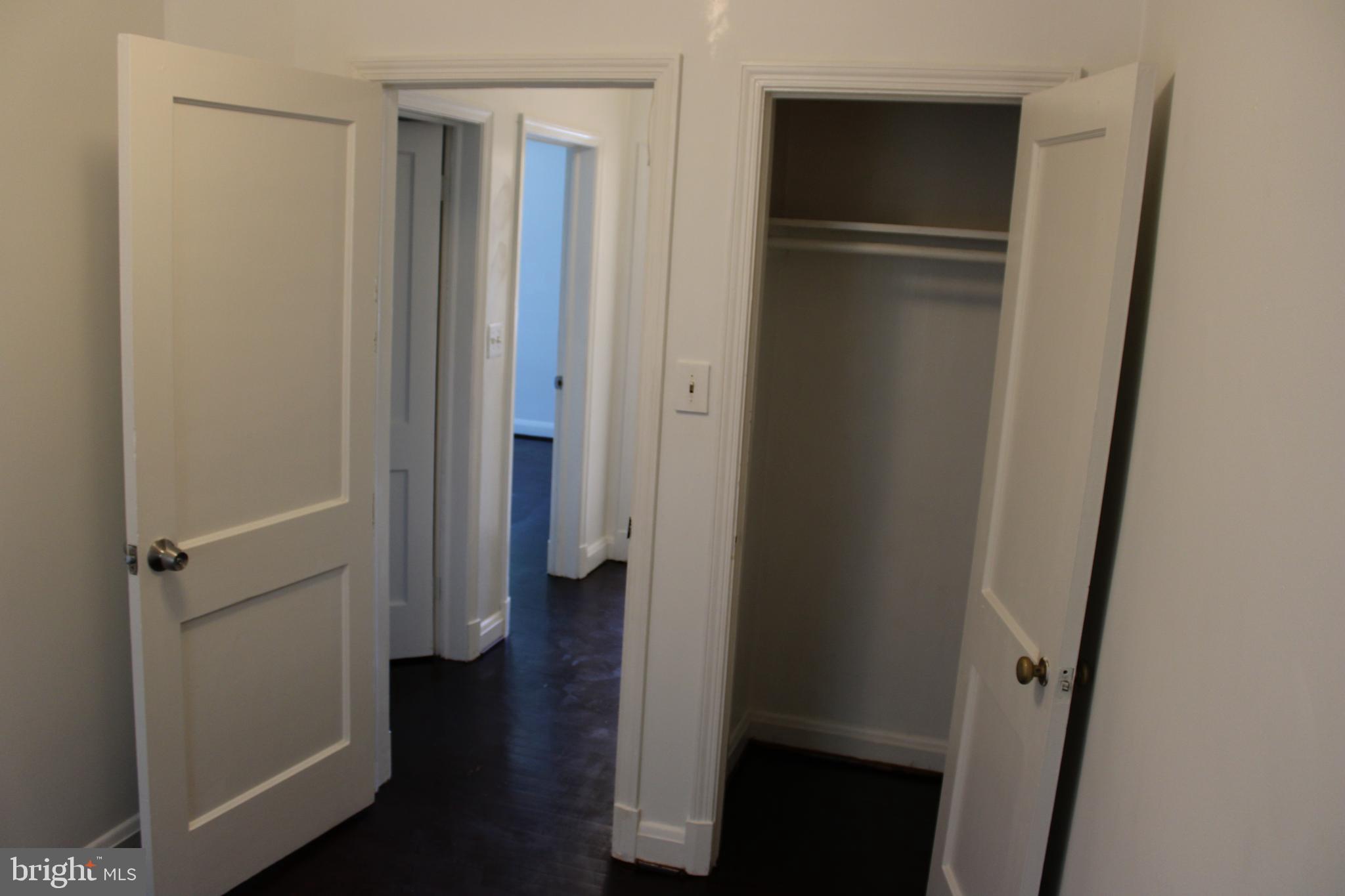 IDLEWOOD - Residential