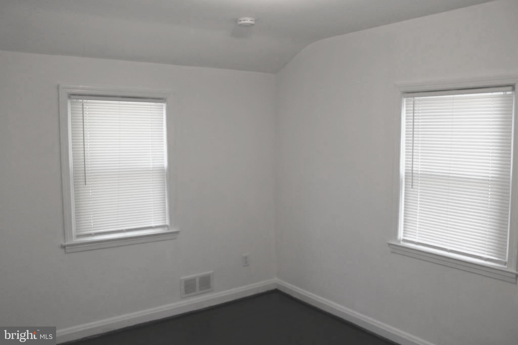 IDLEWOOD - Residential