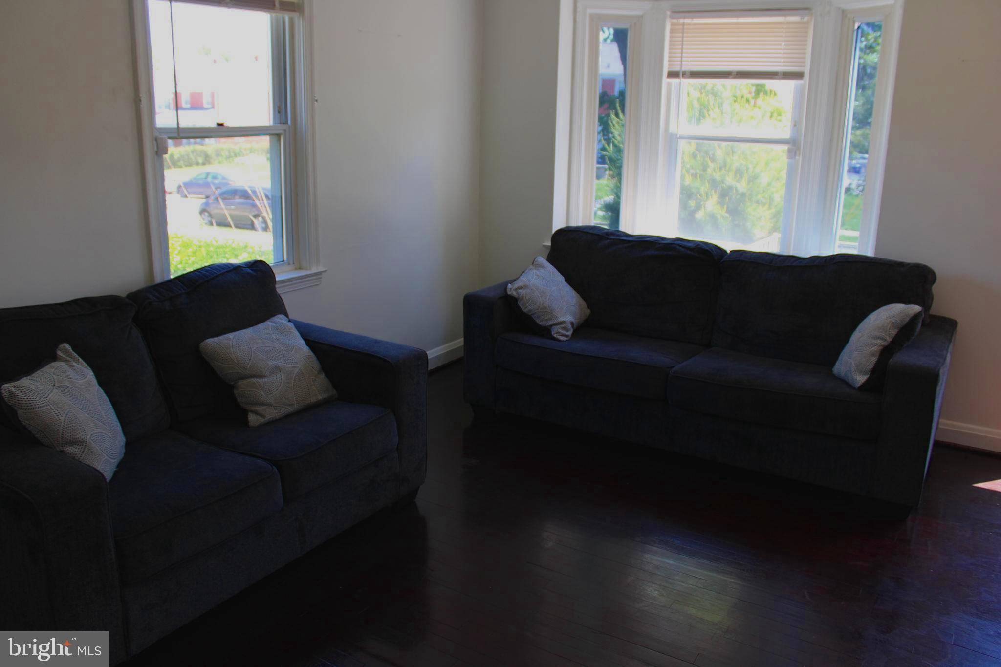 IDLEWOOD - Residential