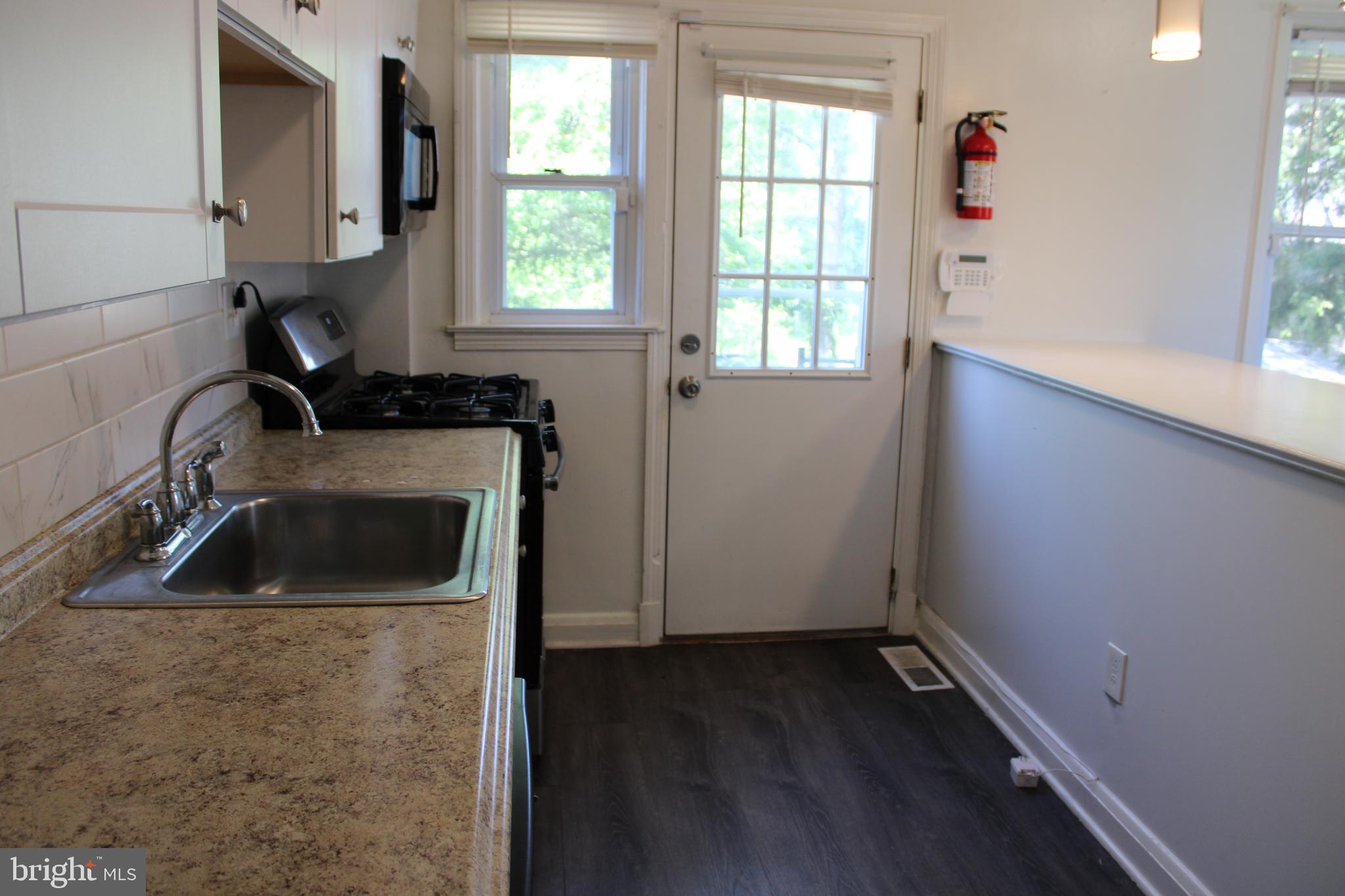 IDLEWOOD - Residential