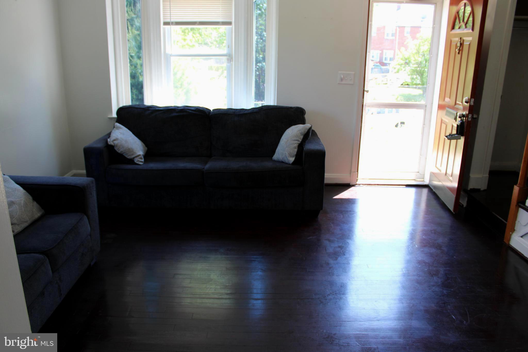 IDLEWOOD - Residential