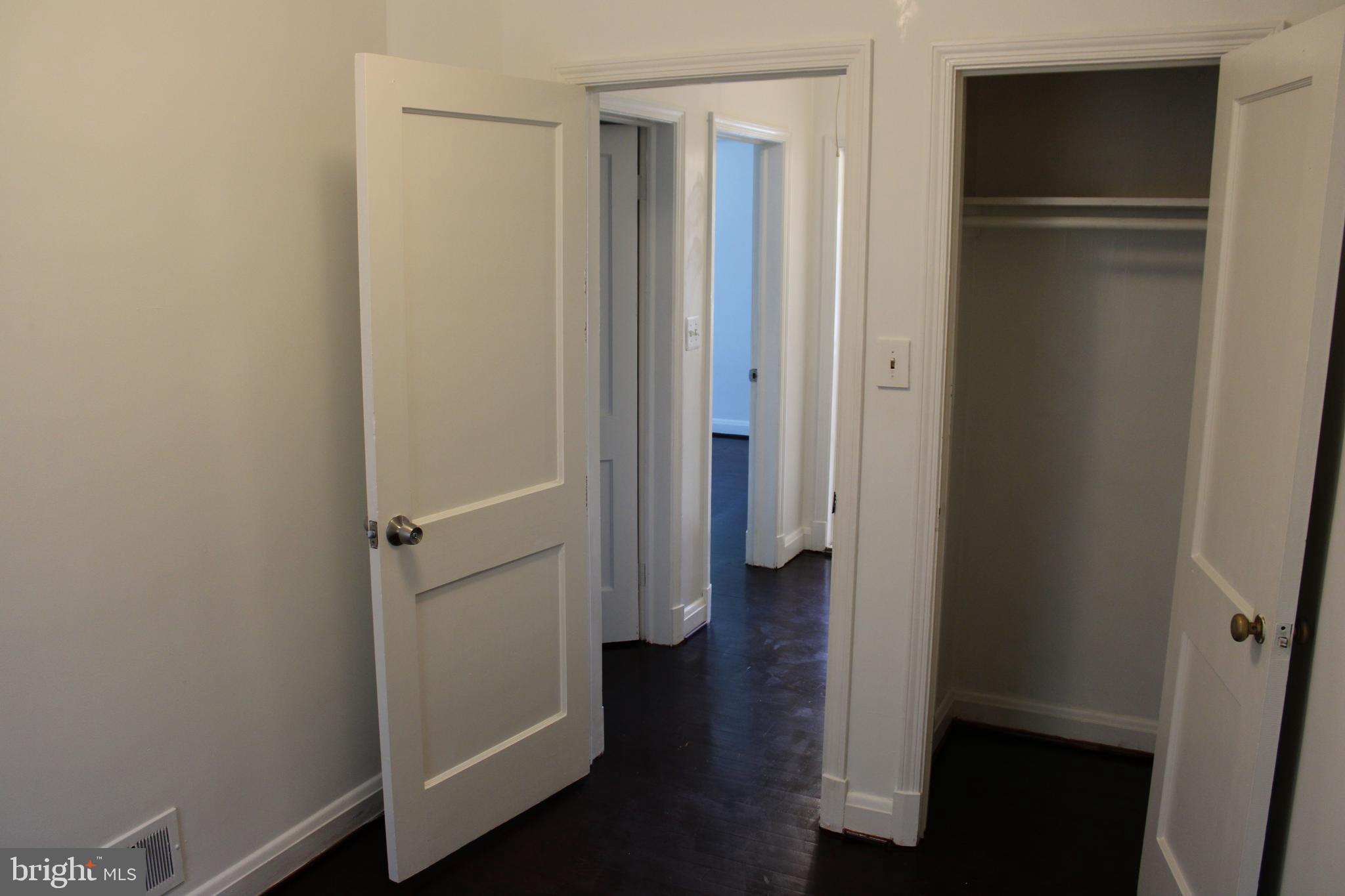 IDLEWOOD - Residential