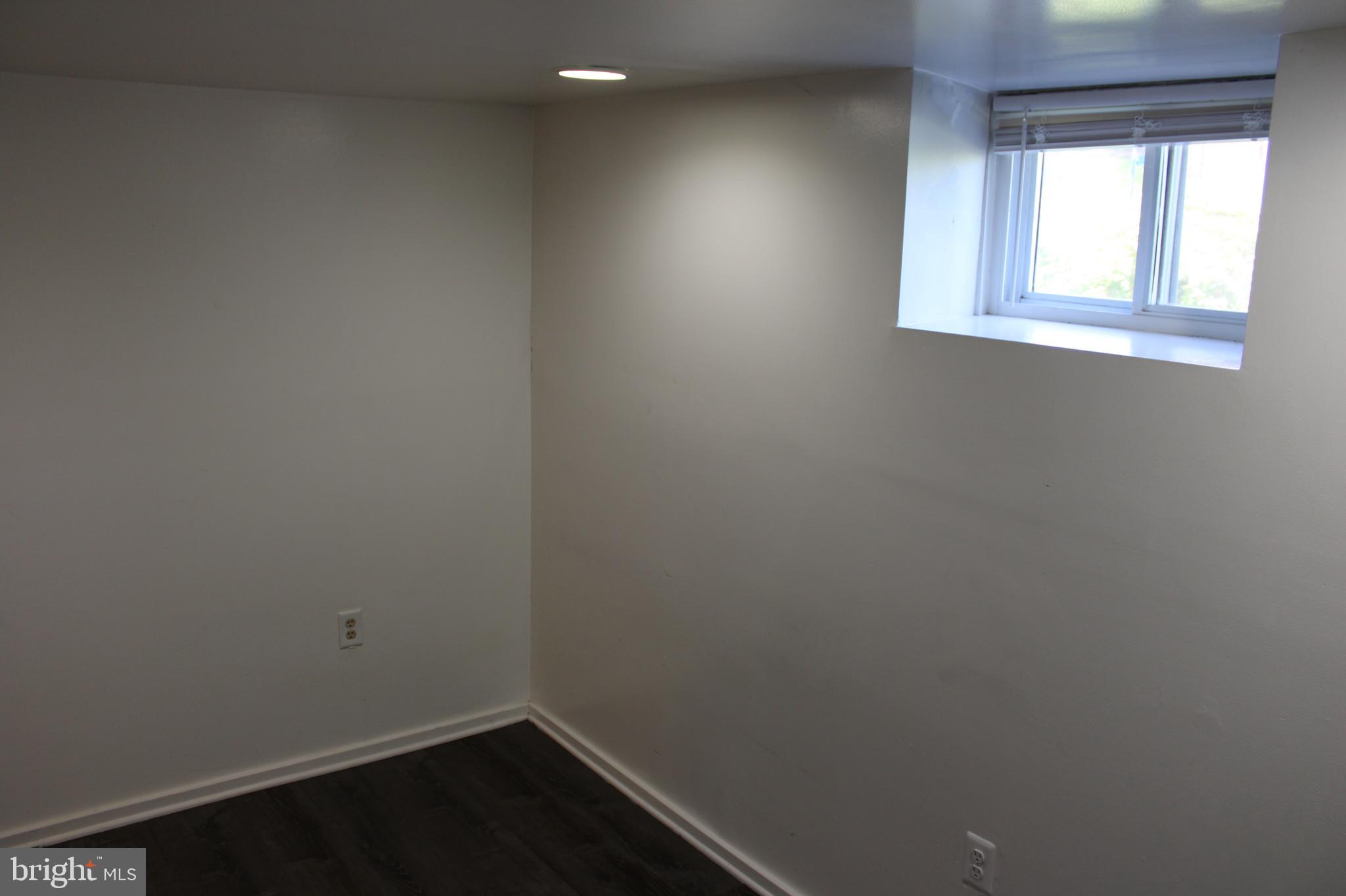 IDLEWOOD - Residential