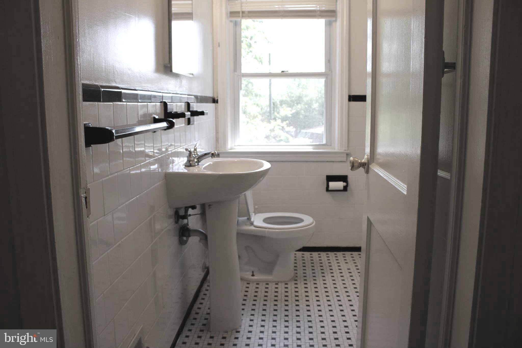 IDLEWOOD - Residential