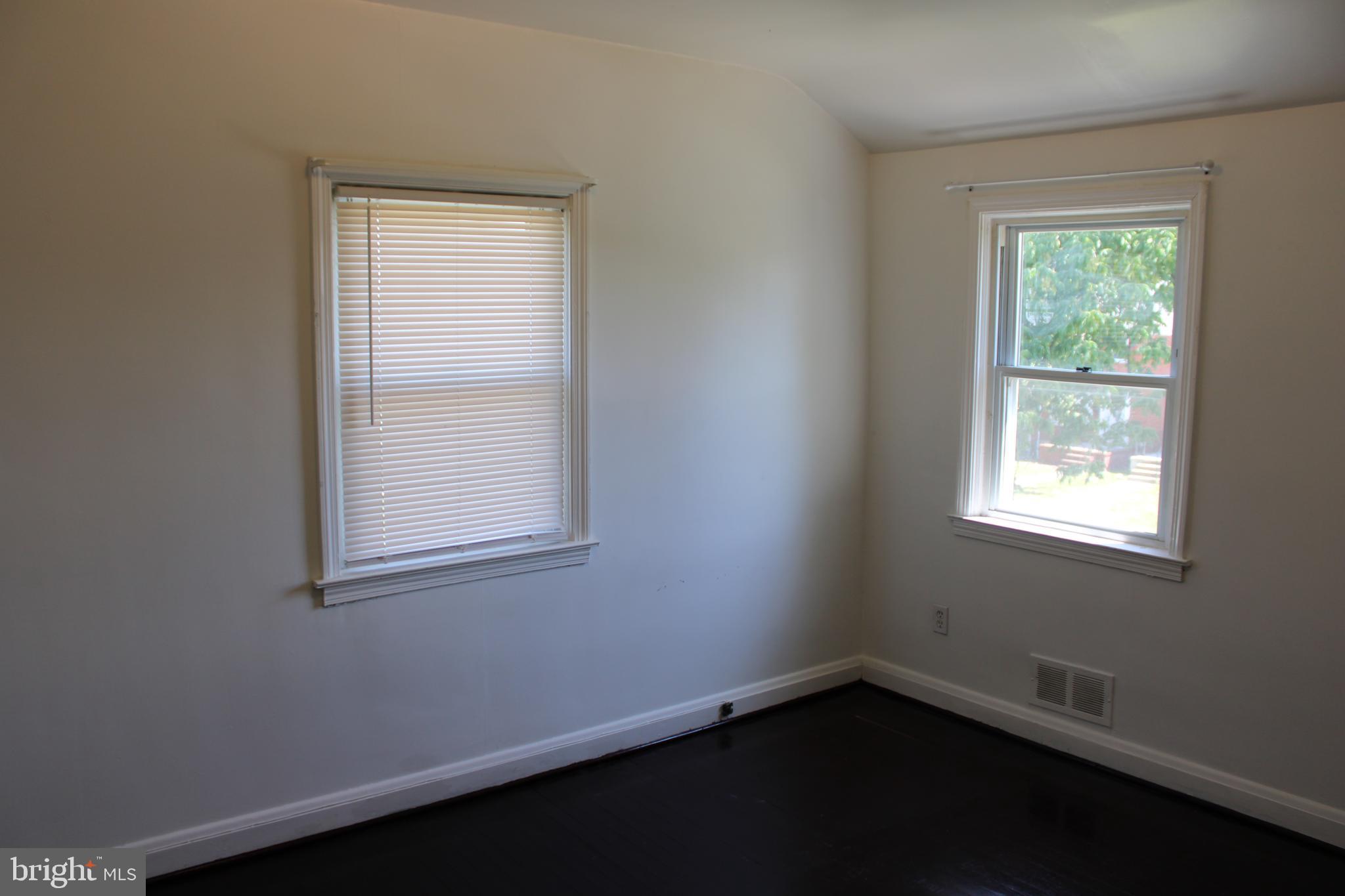 IDLEWOOD - Residential