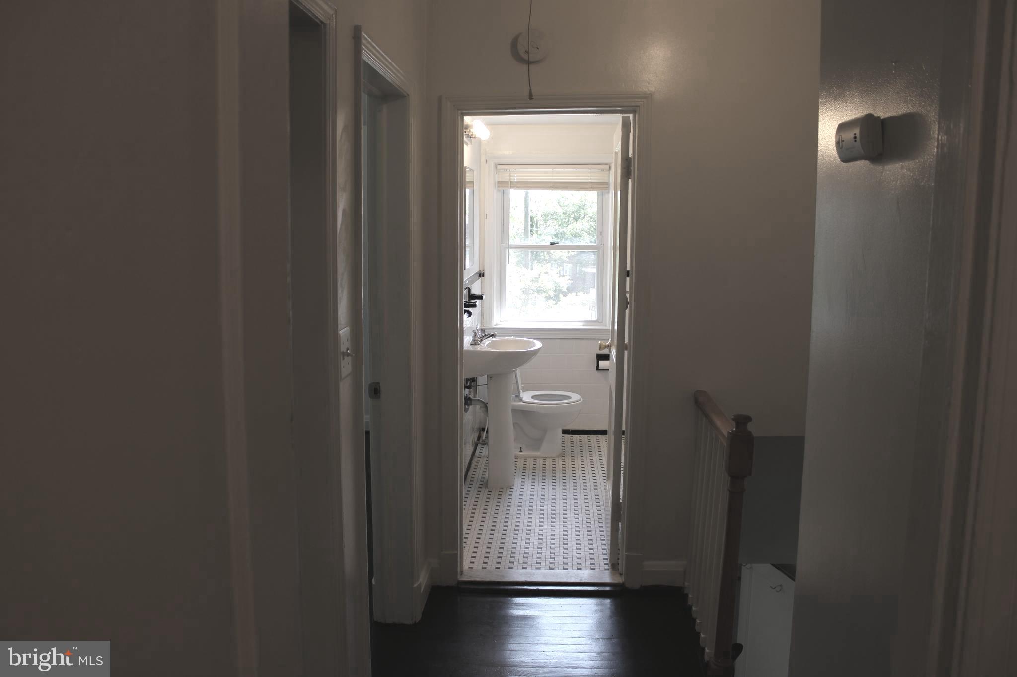 IDLEWOOD - Residential