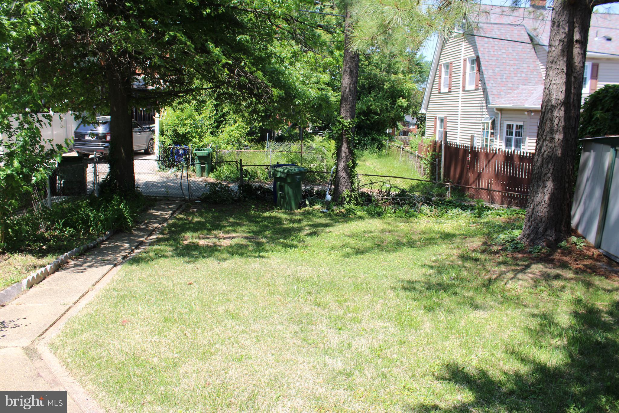 IDLEWOOD - Residential