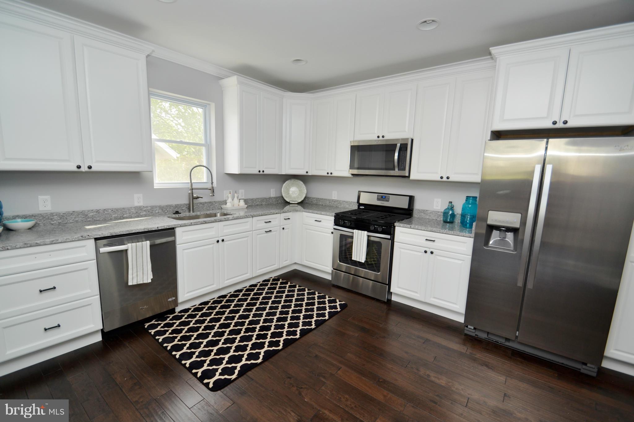 ELMWOOD - Residential