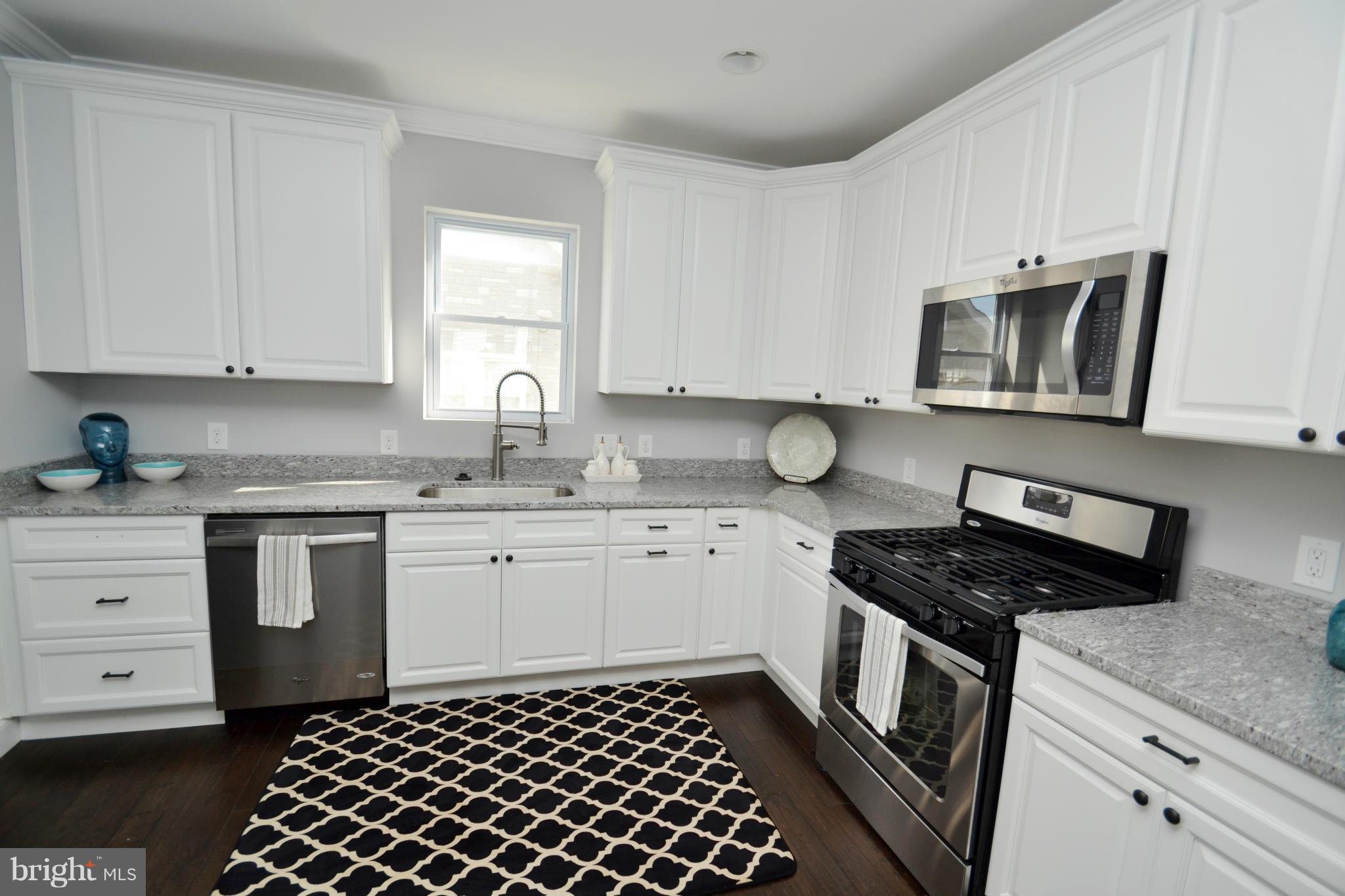 ELMWOOD - Residential