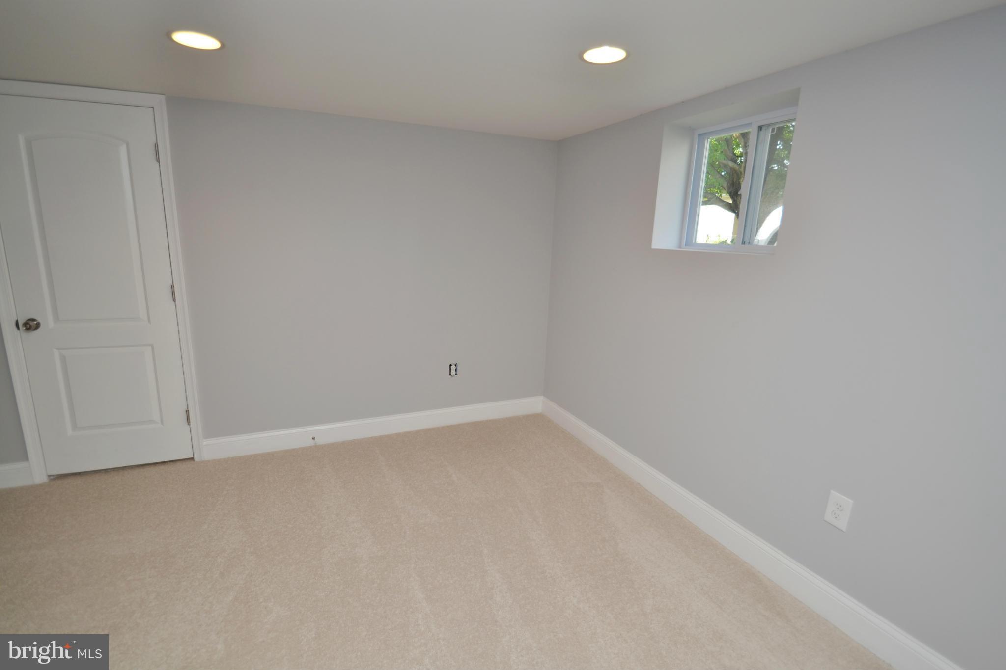 ELMWOOD - Residential