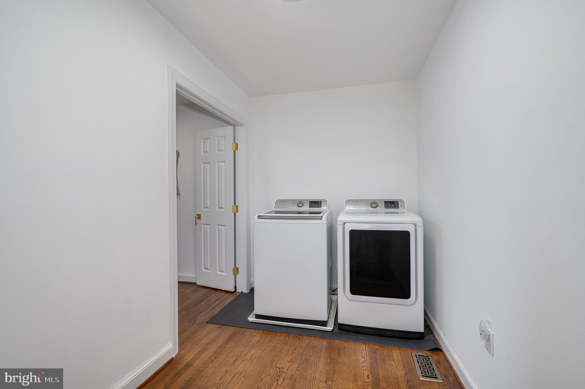 CAVALIER  HEIGHTS - Residential