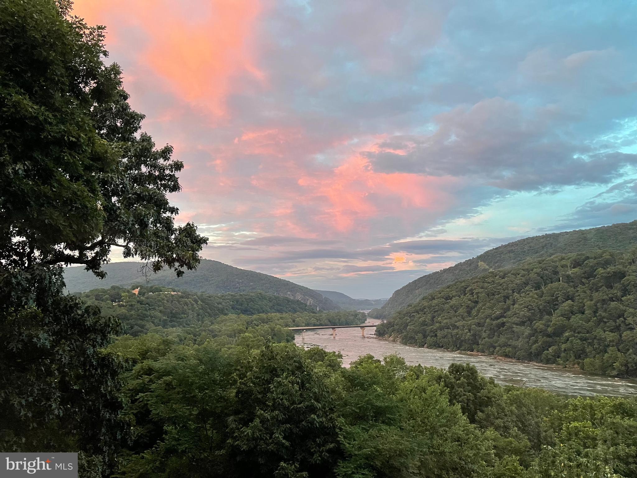 CAVALIER  HEIGHTS - Residential