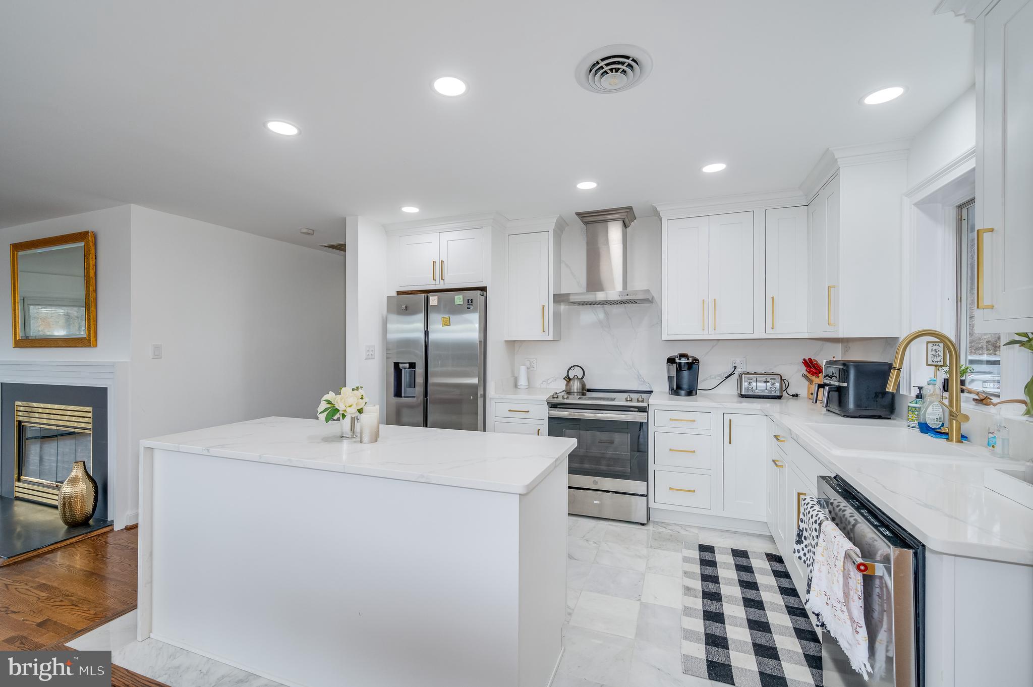 CAVALIER  HEIGHTS - Residential