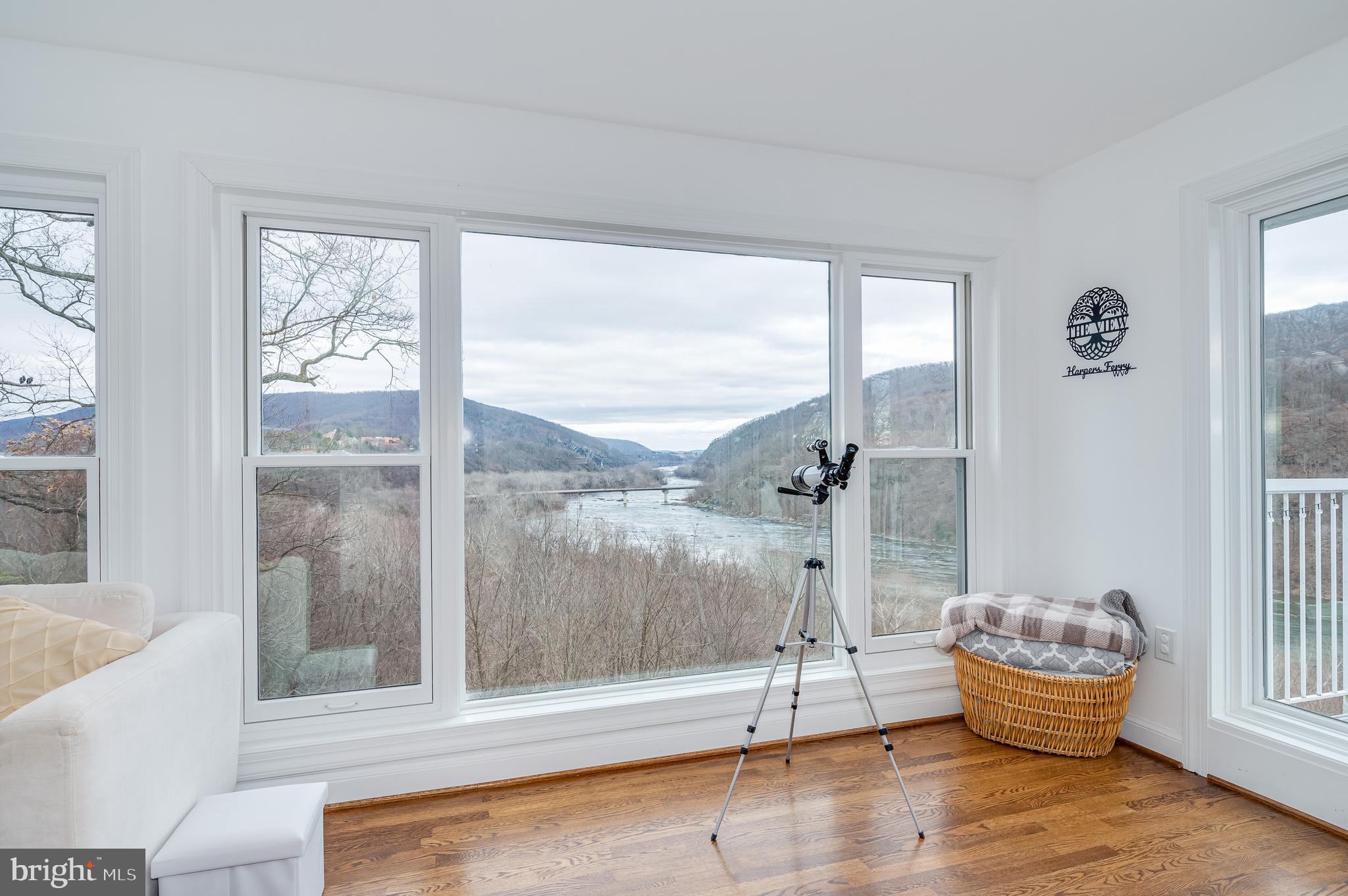 CAVALIER  HEIGHTS - Residential