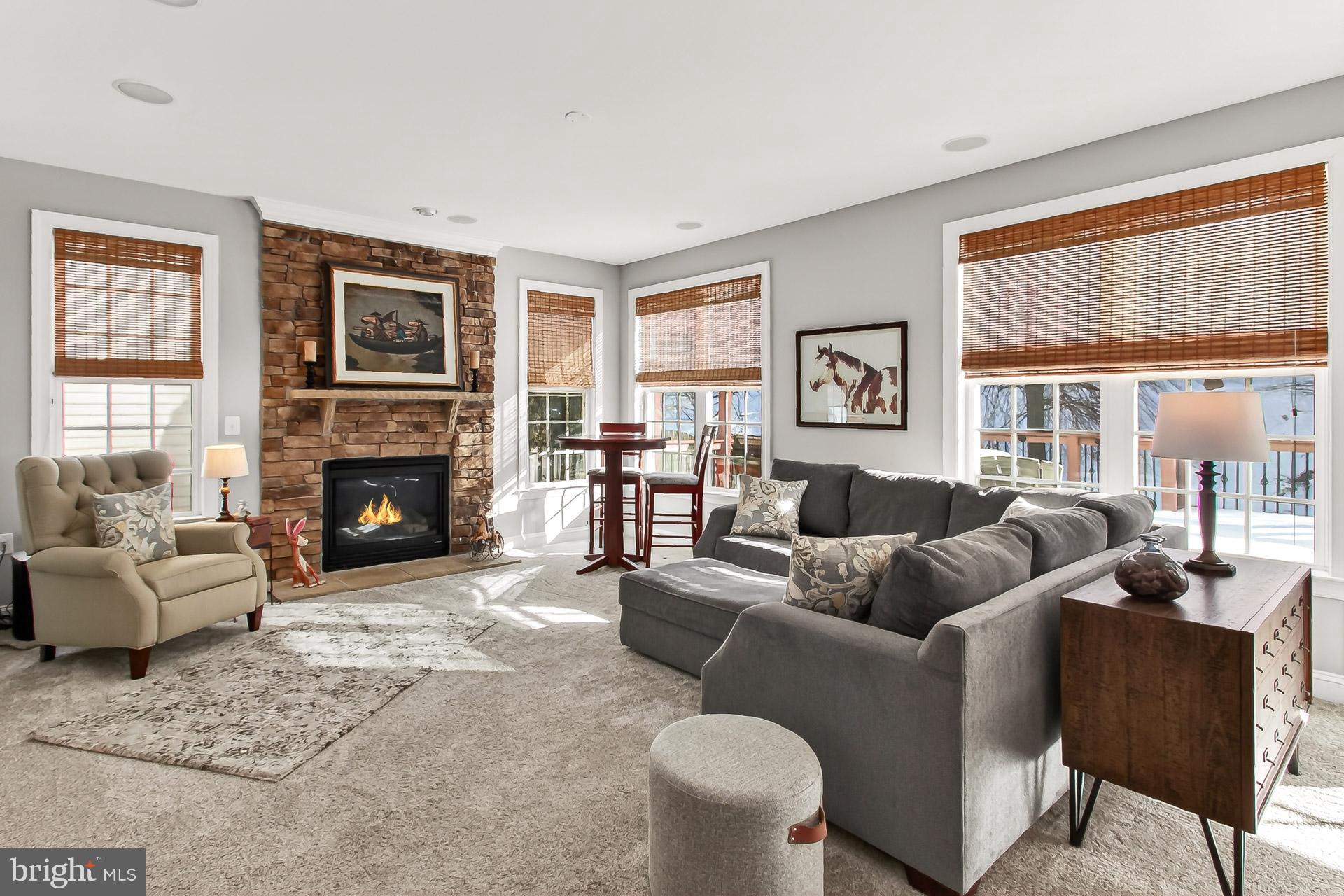 MORELAND ESTATES - Residential