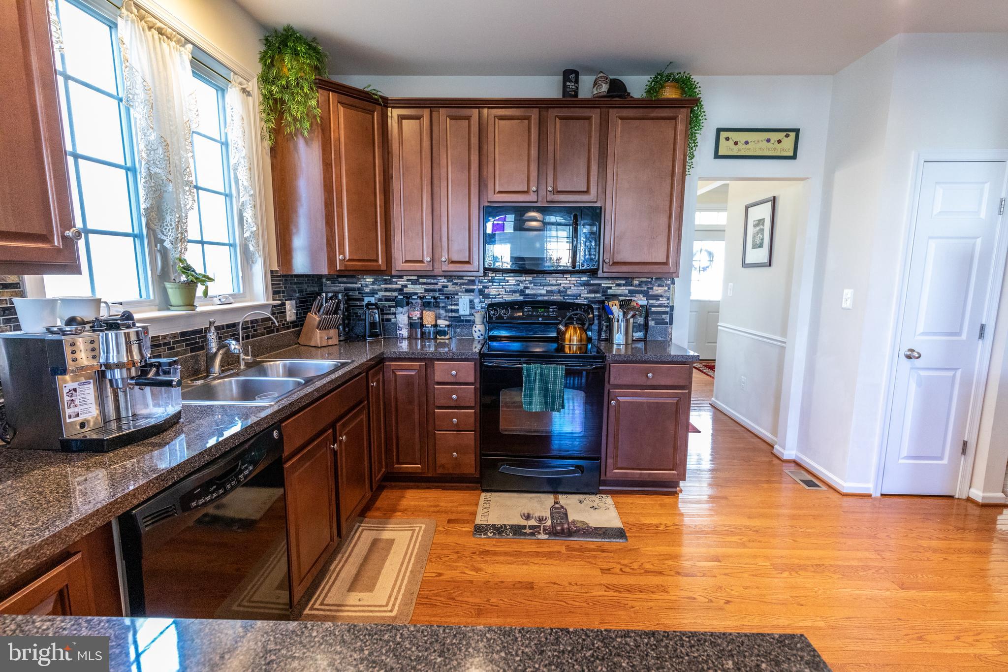 LAKELAND PLACE - Residential