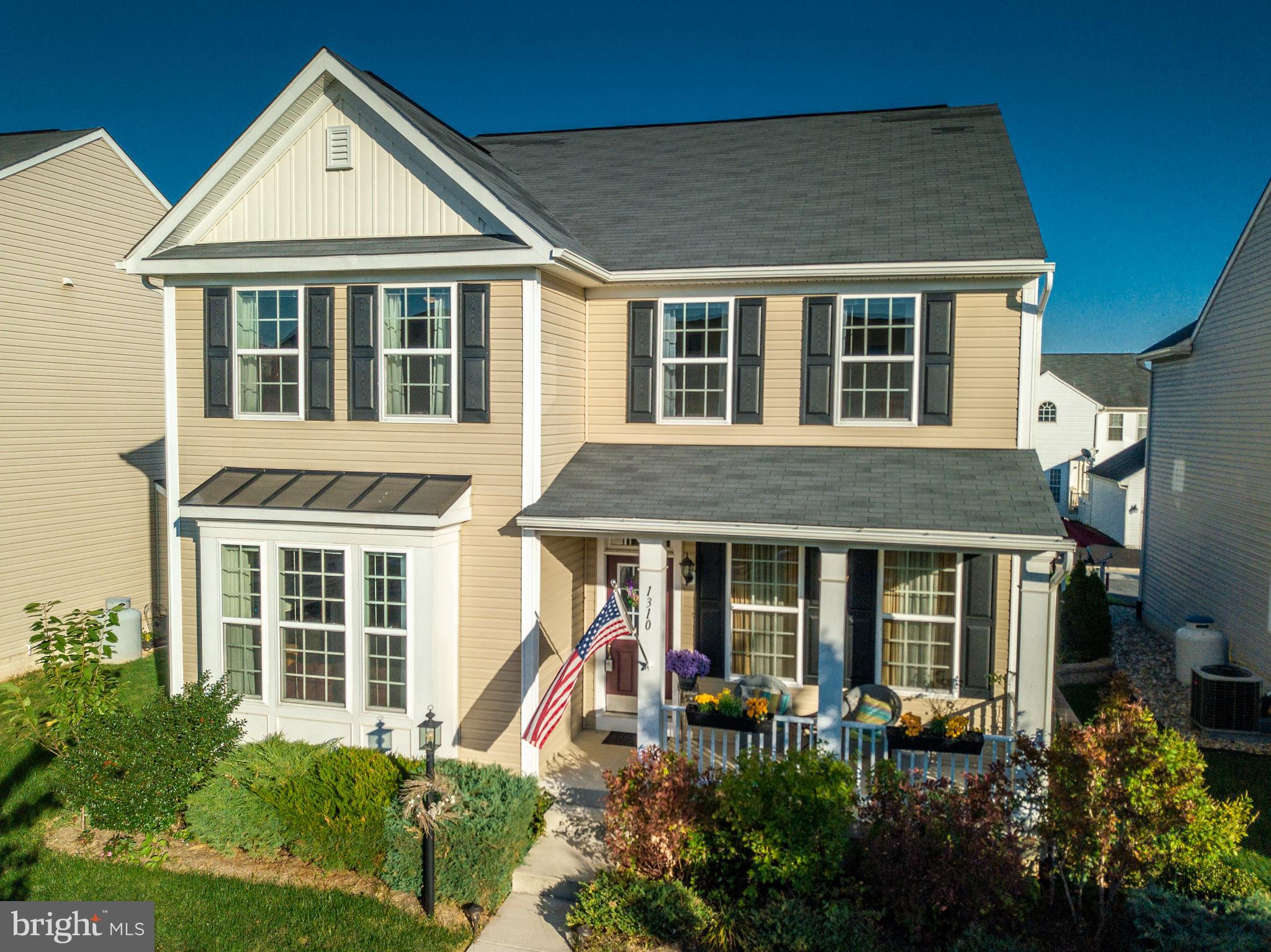 LAKELAND PLACE - Residential