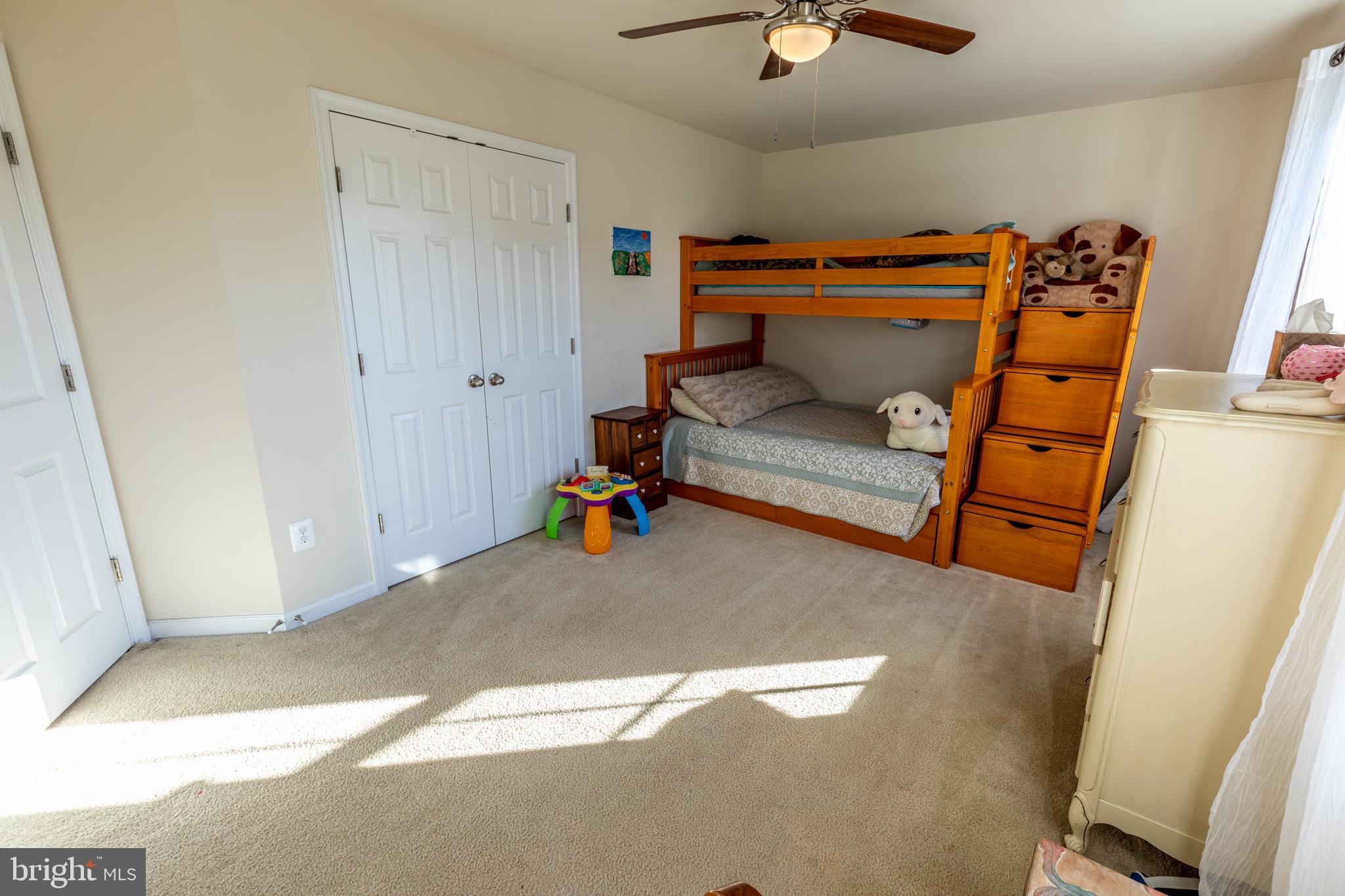 LAKELAND PLACE - Residential