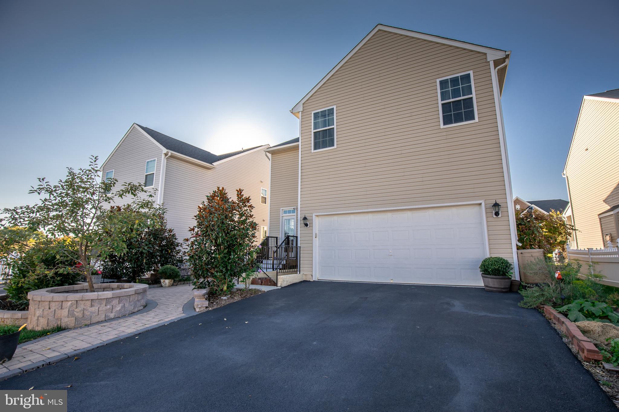 LAKELAND PLACE - Residential