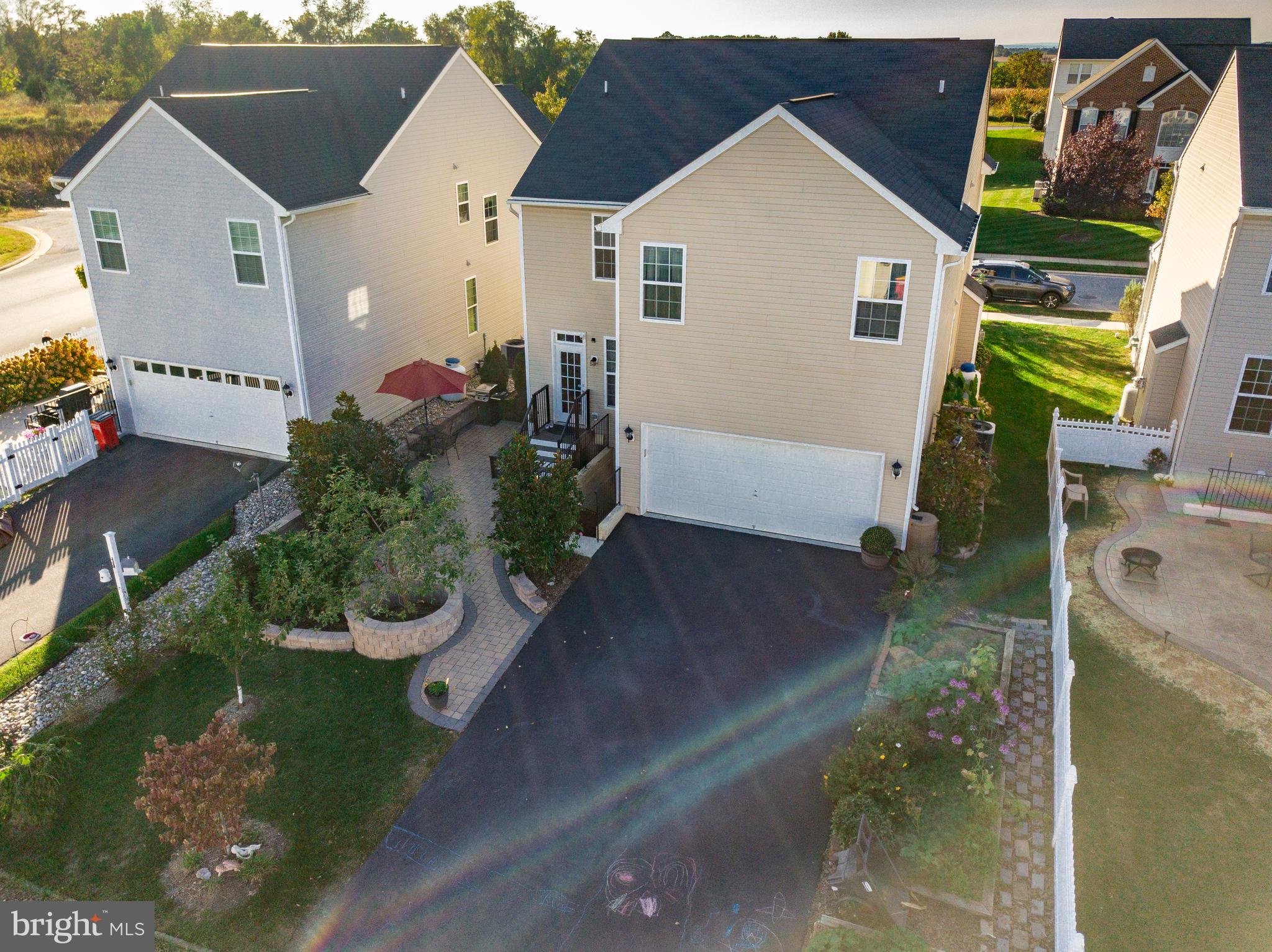 LAKELAND PLACE - Residential