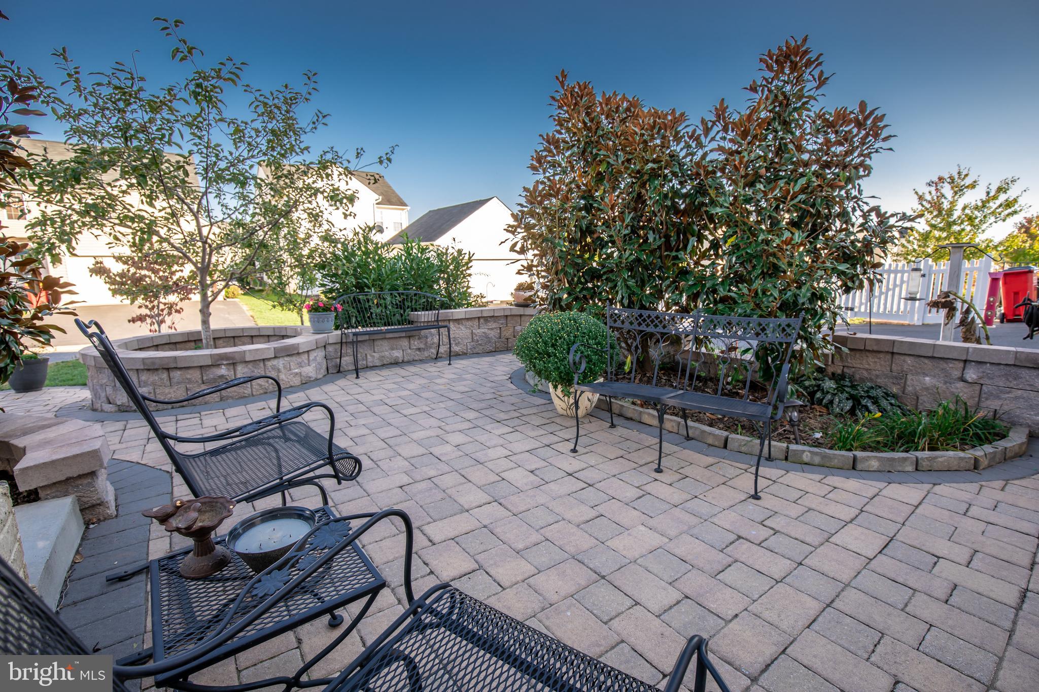 LAKELAND PLACE - Residential