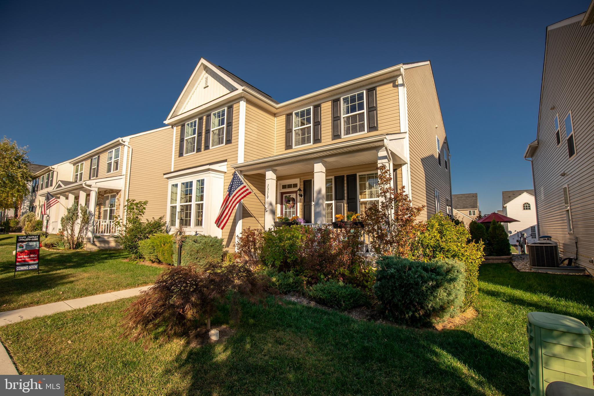 LAKELAND PLACE - Residential