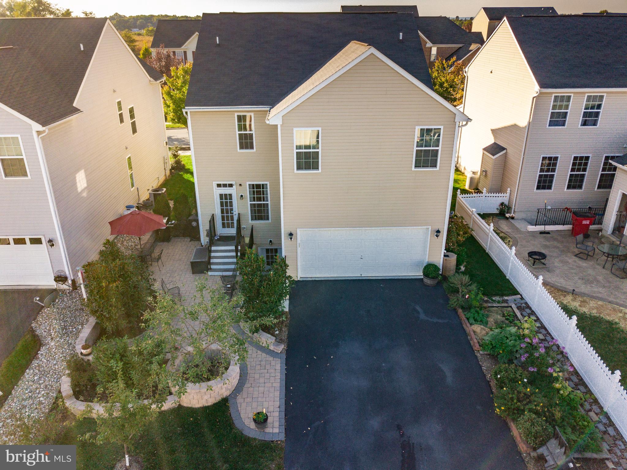 LAKELAND PLACE - Residential