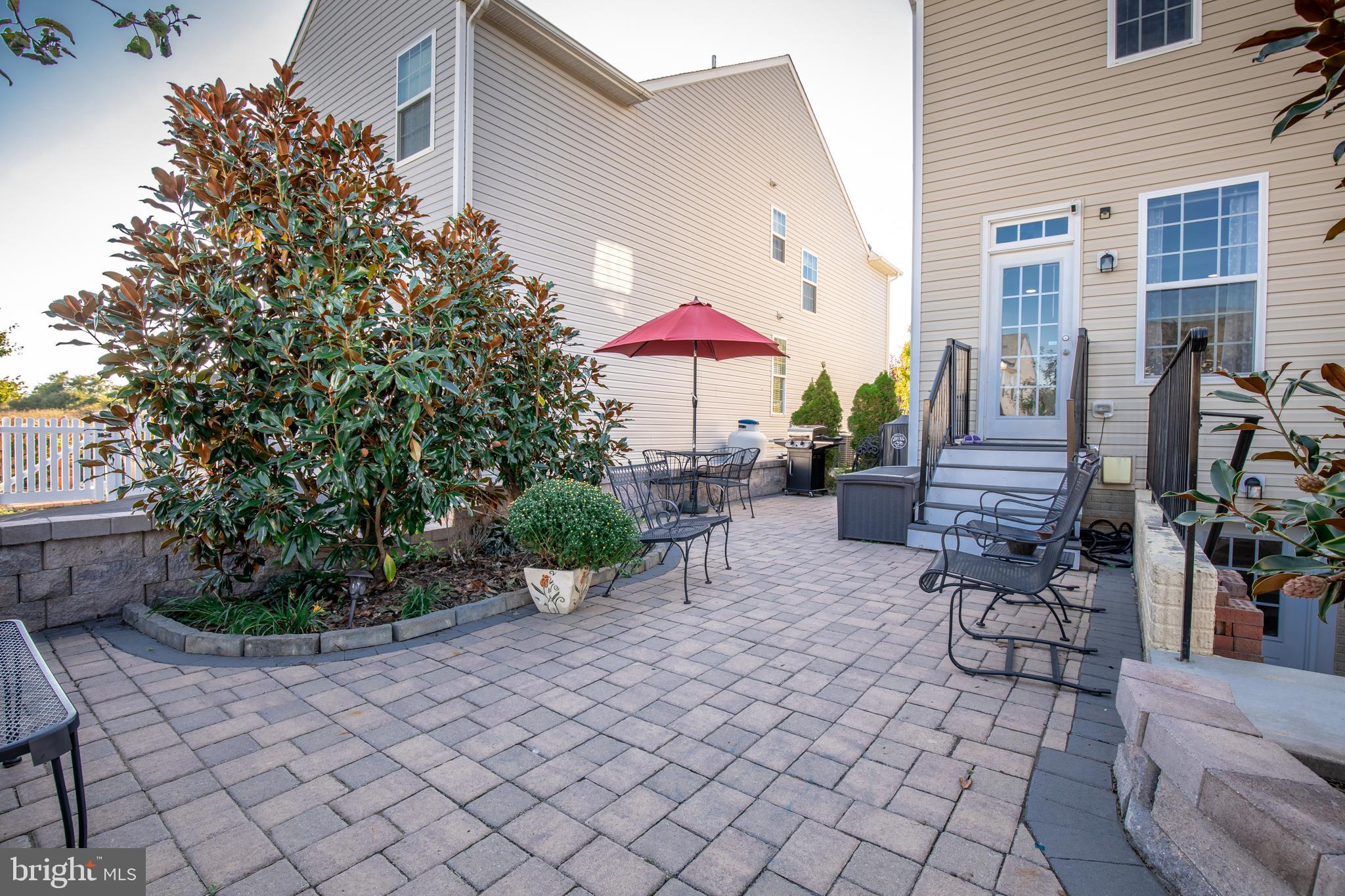 LAKELAND PLACE - Residential