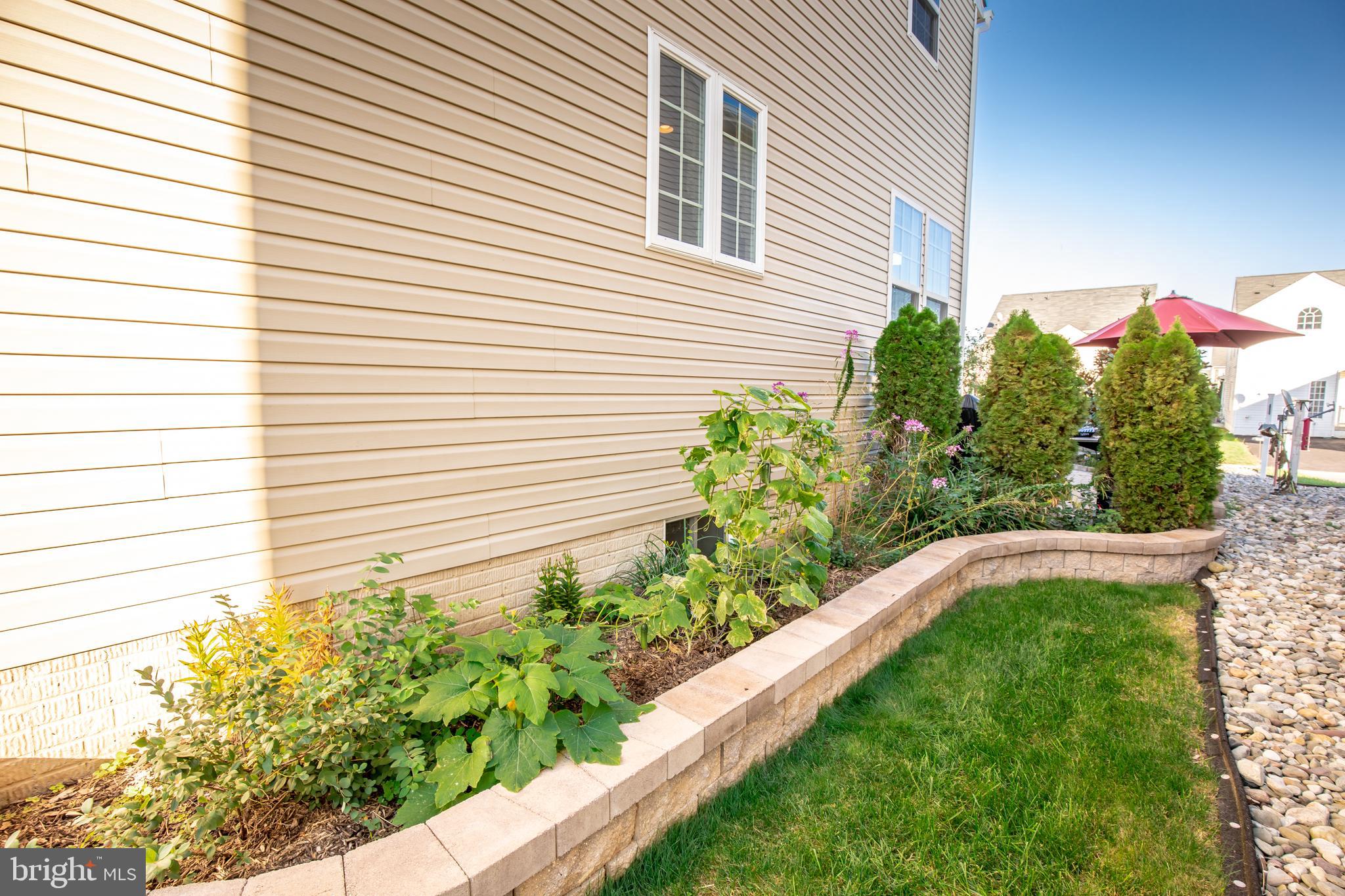 LAKELAND PLACE - Residential