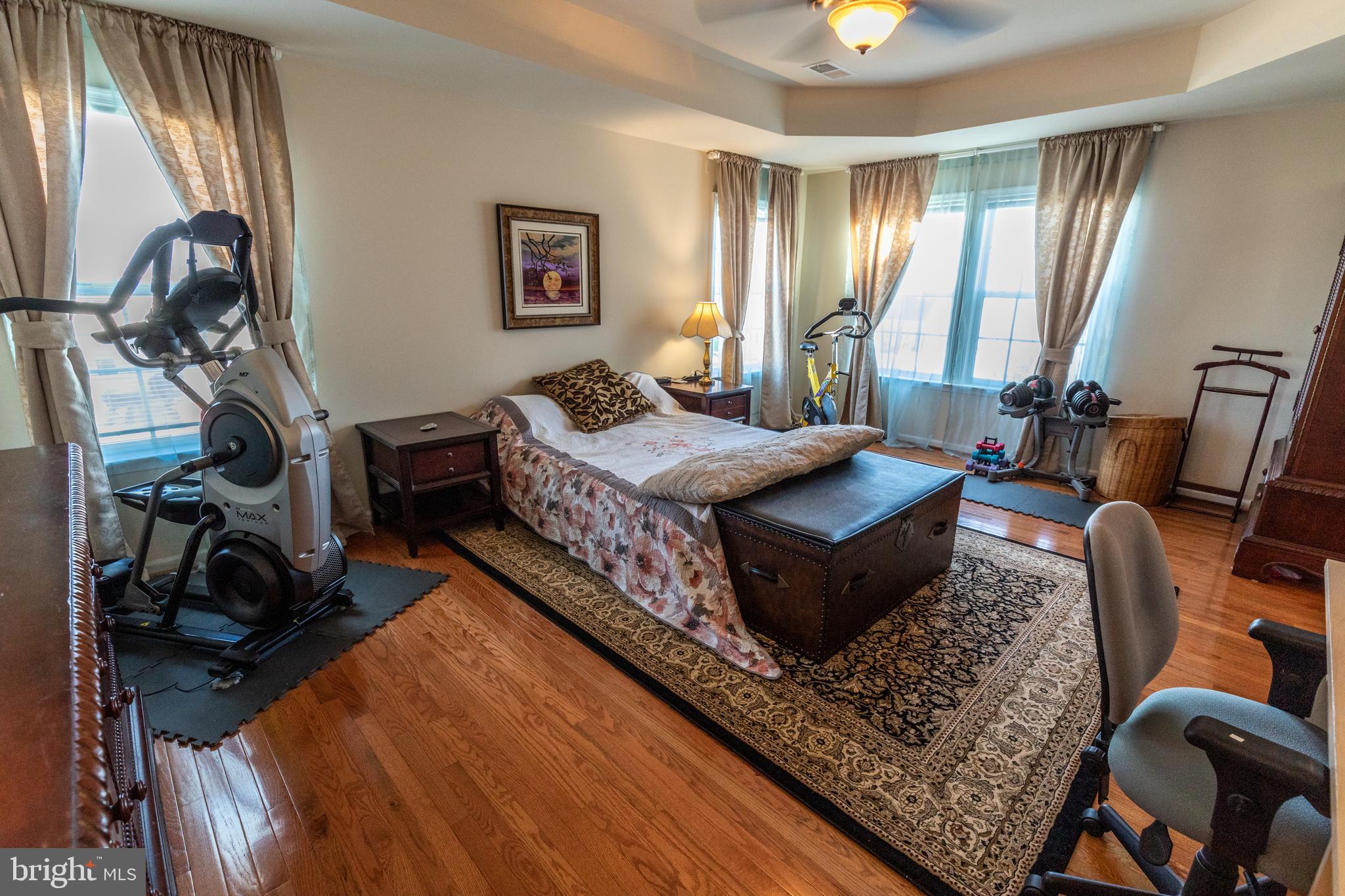 LAKELAND PLACE - Residential