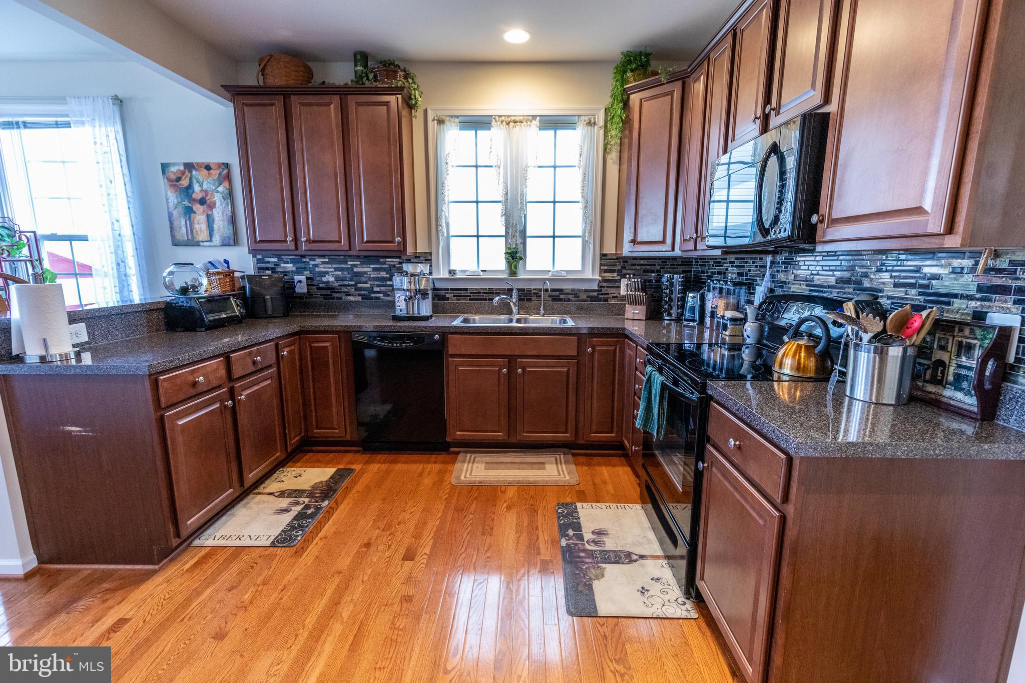 LAKELAND PLACE - Residential