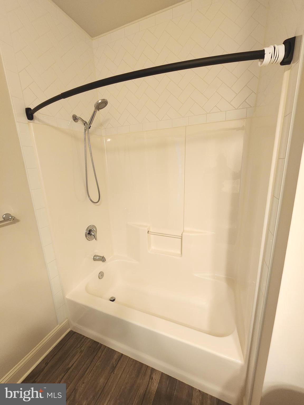 VILLAGE OF FOUNTAINVIEW - Residential