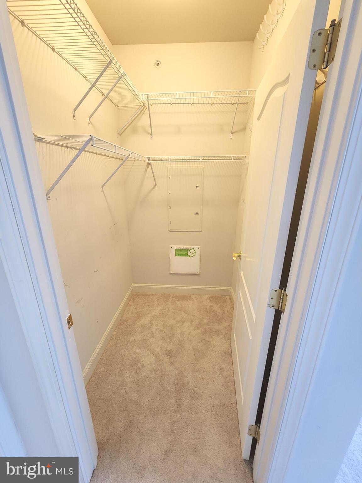 VILLAGE OF FOUNTAINVIEW - Residential