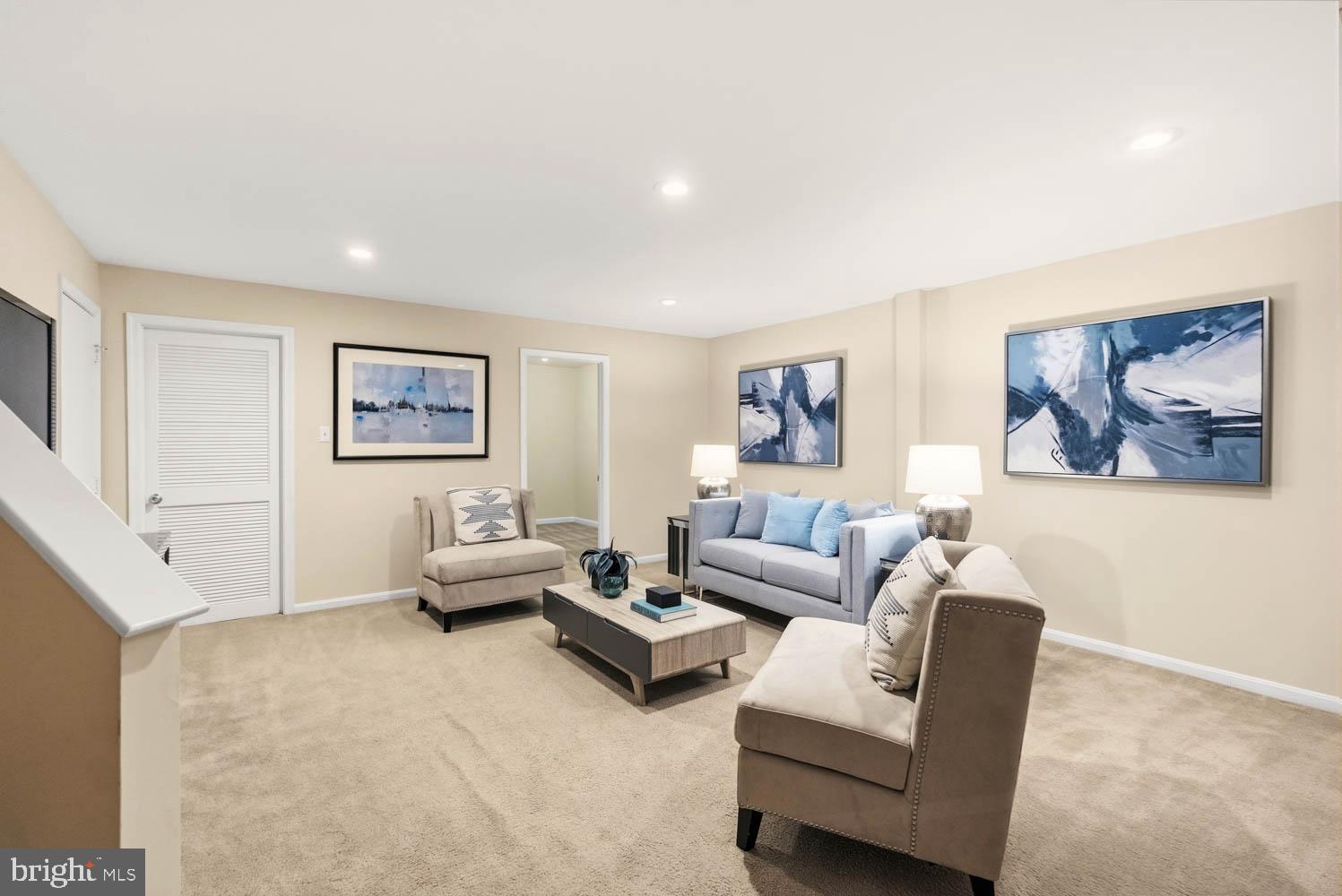 CENTRE RIDGE LAND BAY - Residential