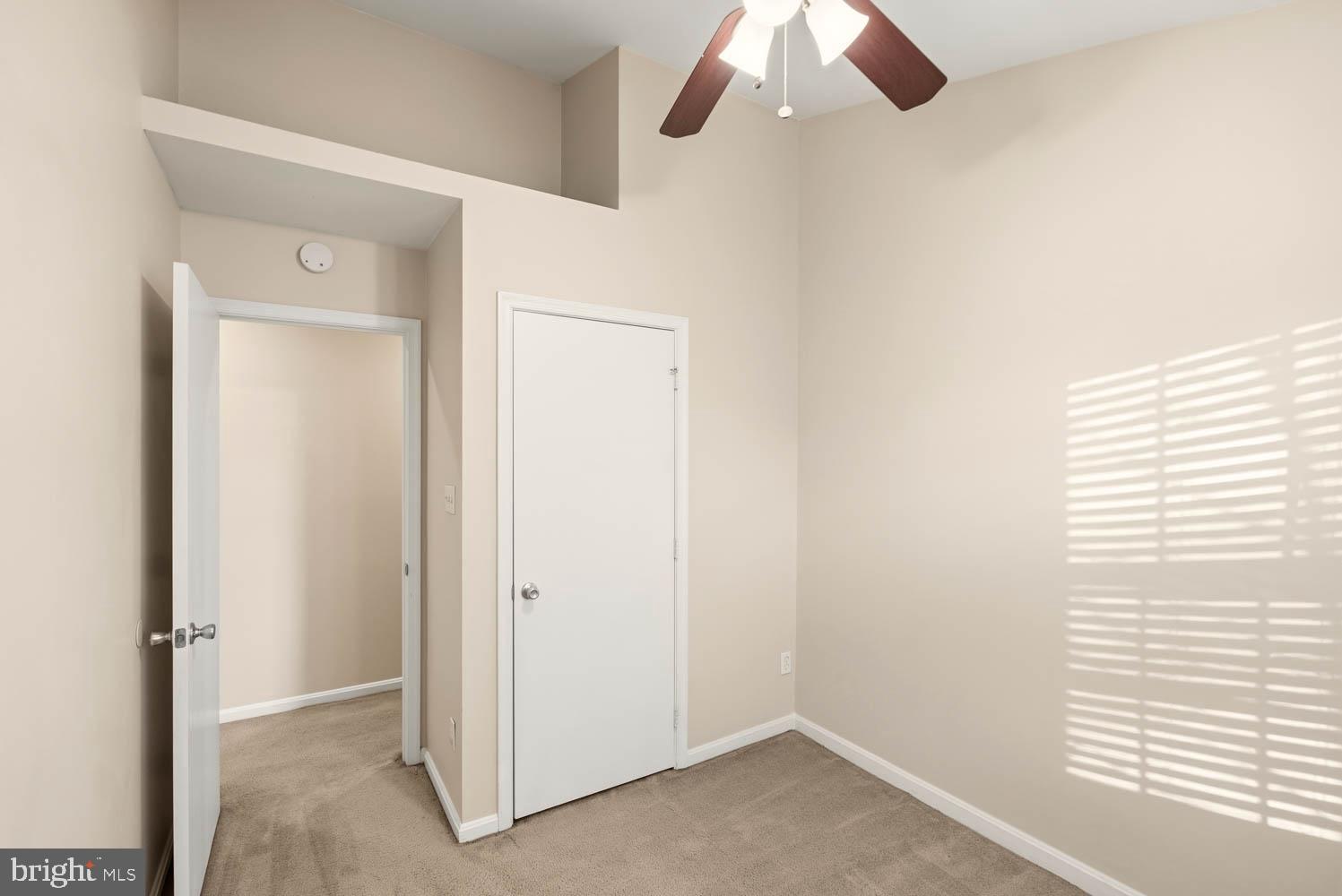 CENTRE RIDGE LAND BAY - Residential