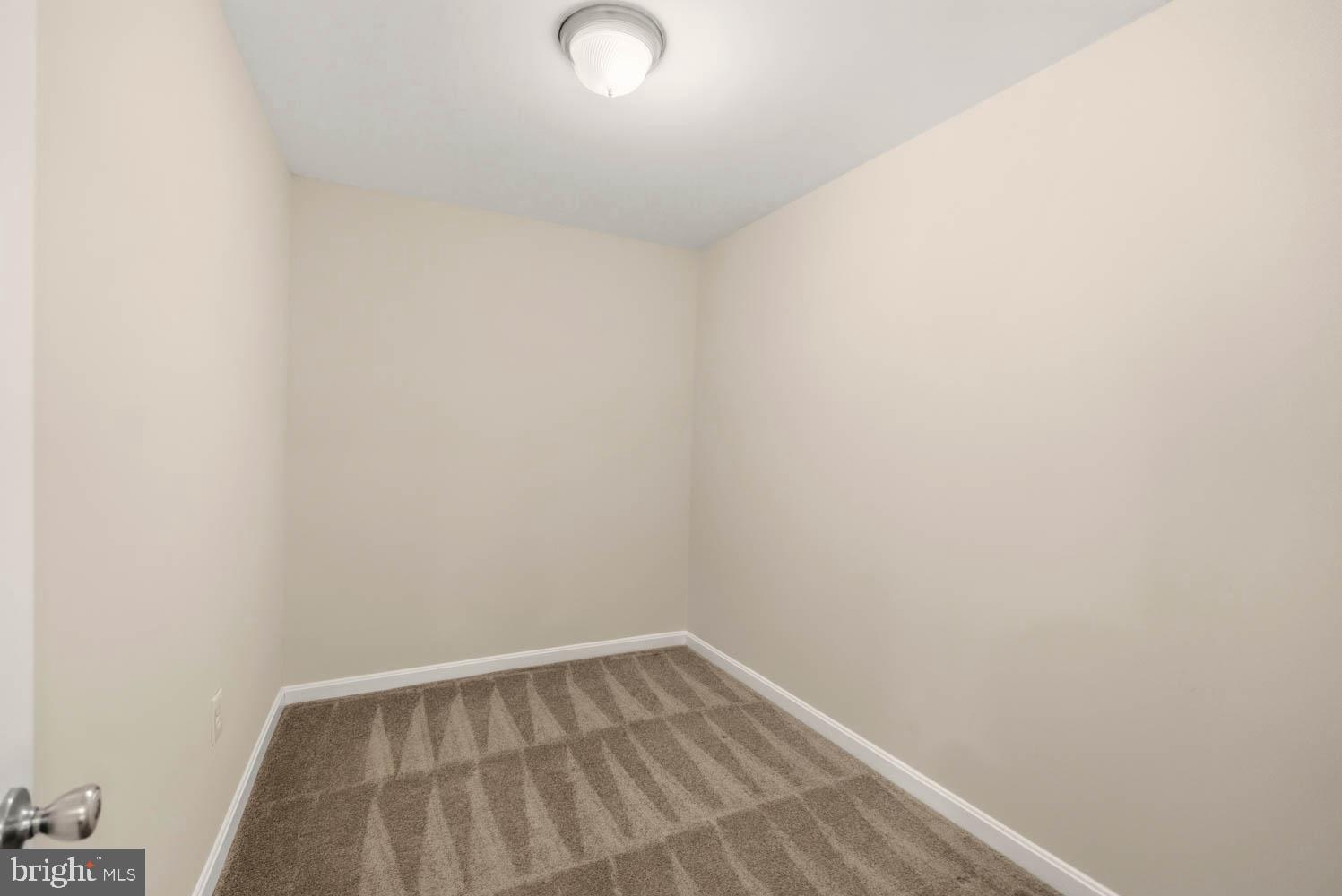 CENTRE RIDGE LAND BAY - Residential