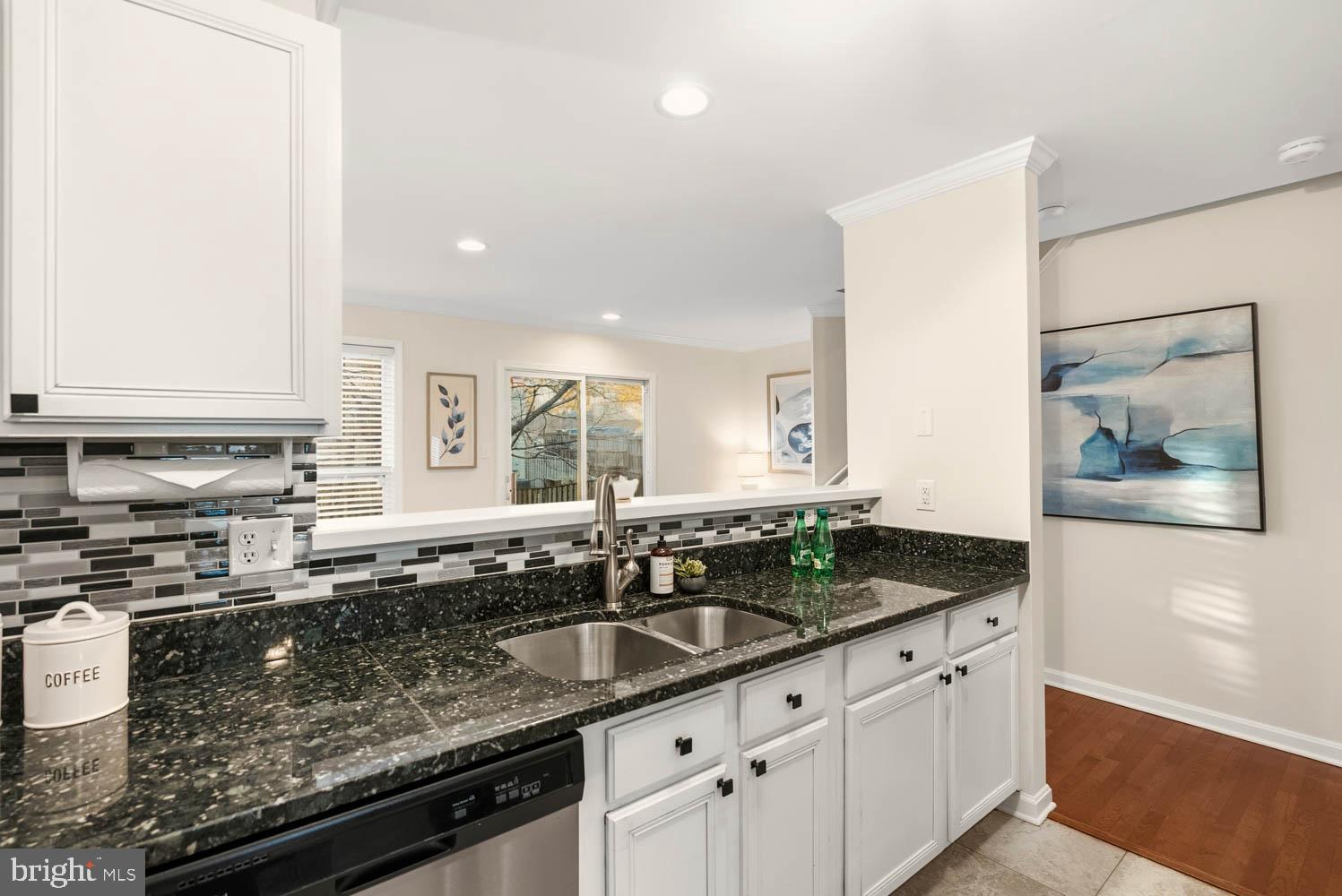 CENTRE RIDGE LAND BAY - Residential