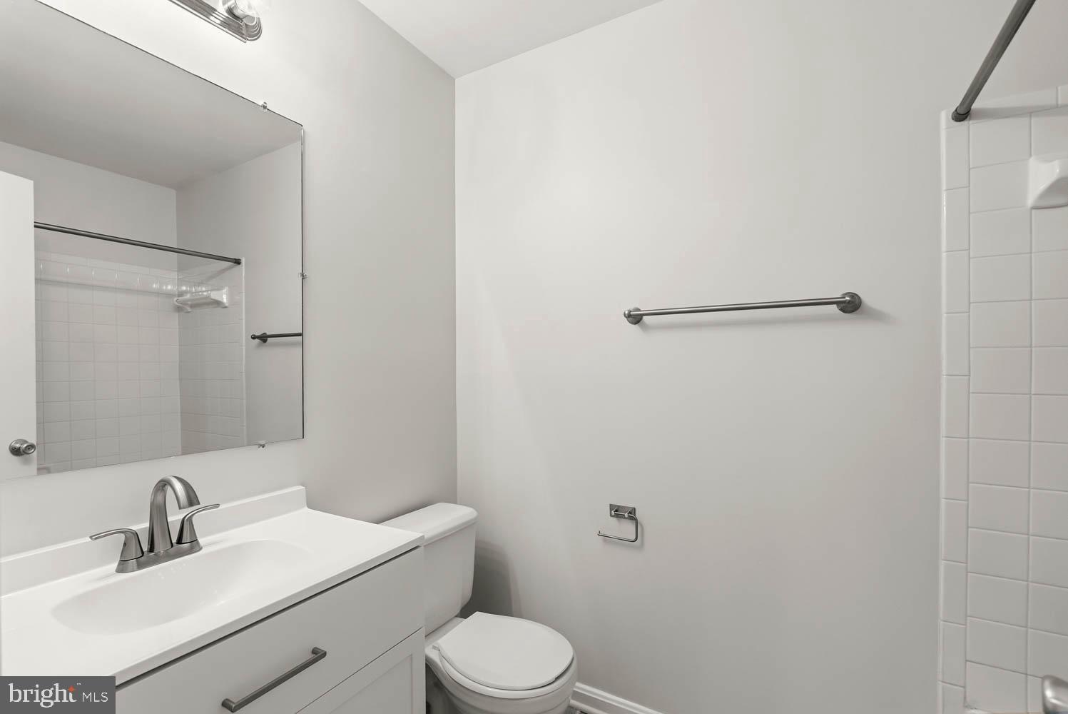 CENTRE RIDGE LAND BAY - Residential