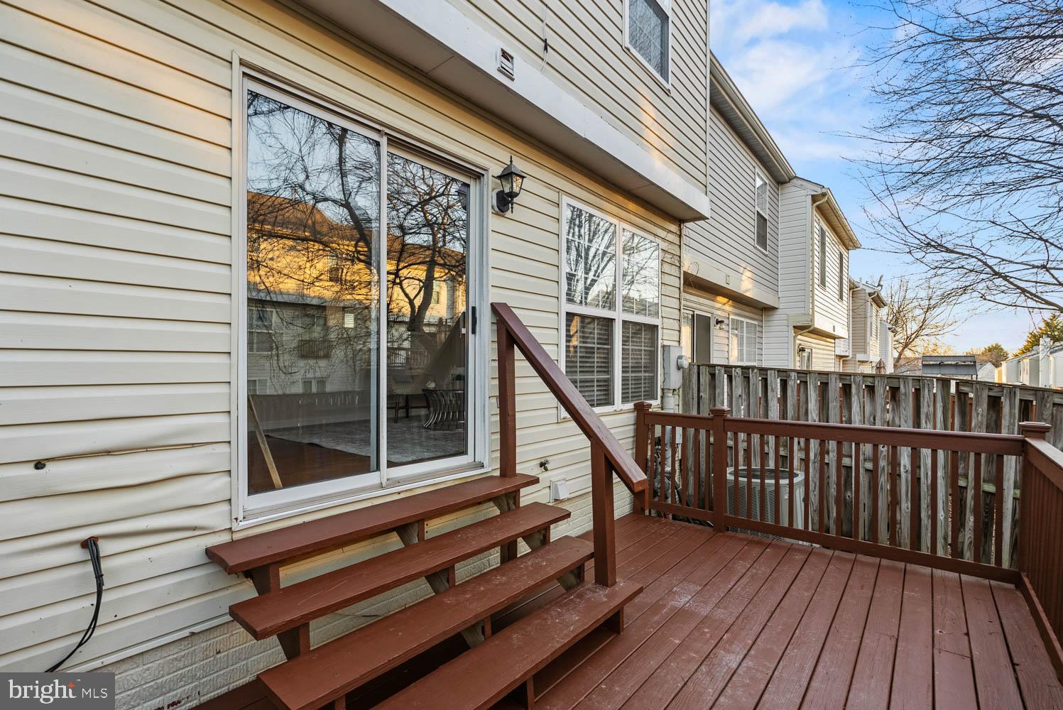 CENTRE RIDGE LAND BAY - Residential