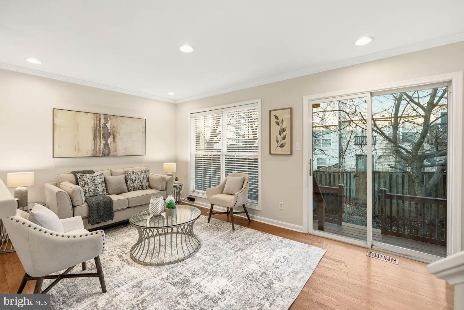 CENTRE RIDGE LAND BAY - Residential