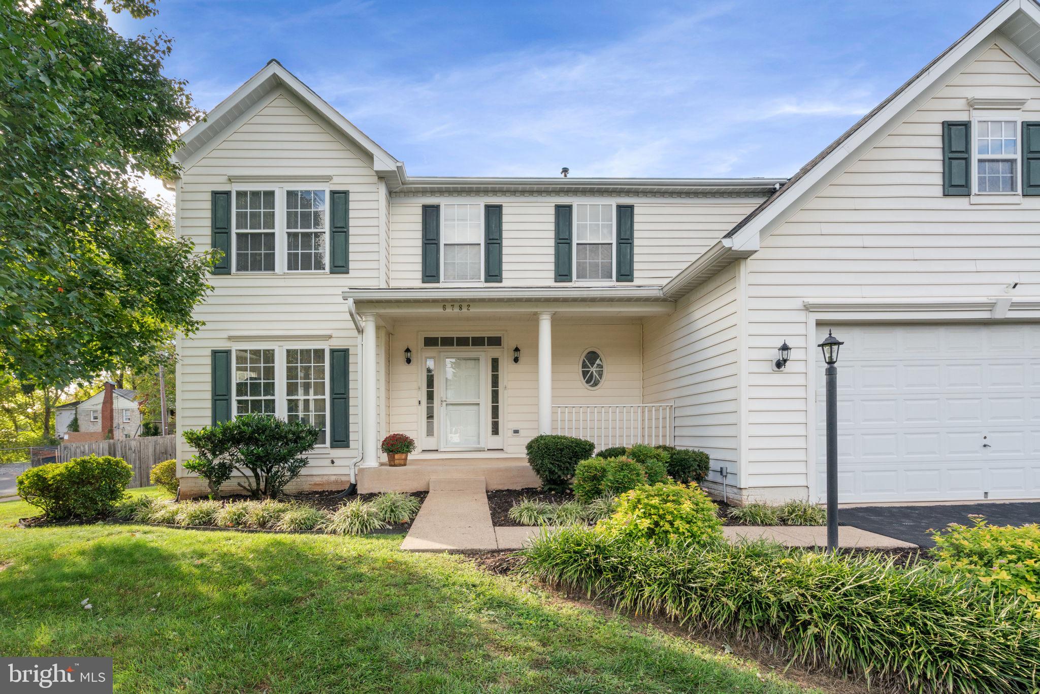 EIGHTEENTH CENTURY HAYMARKET - Residential