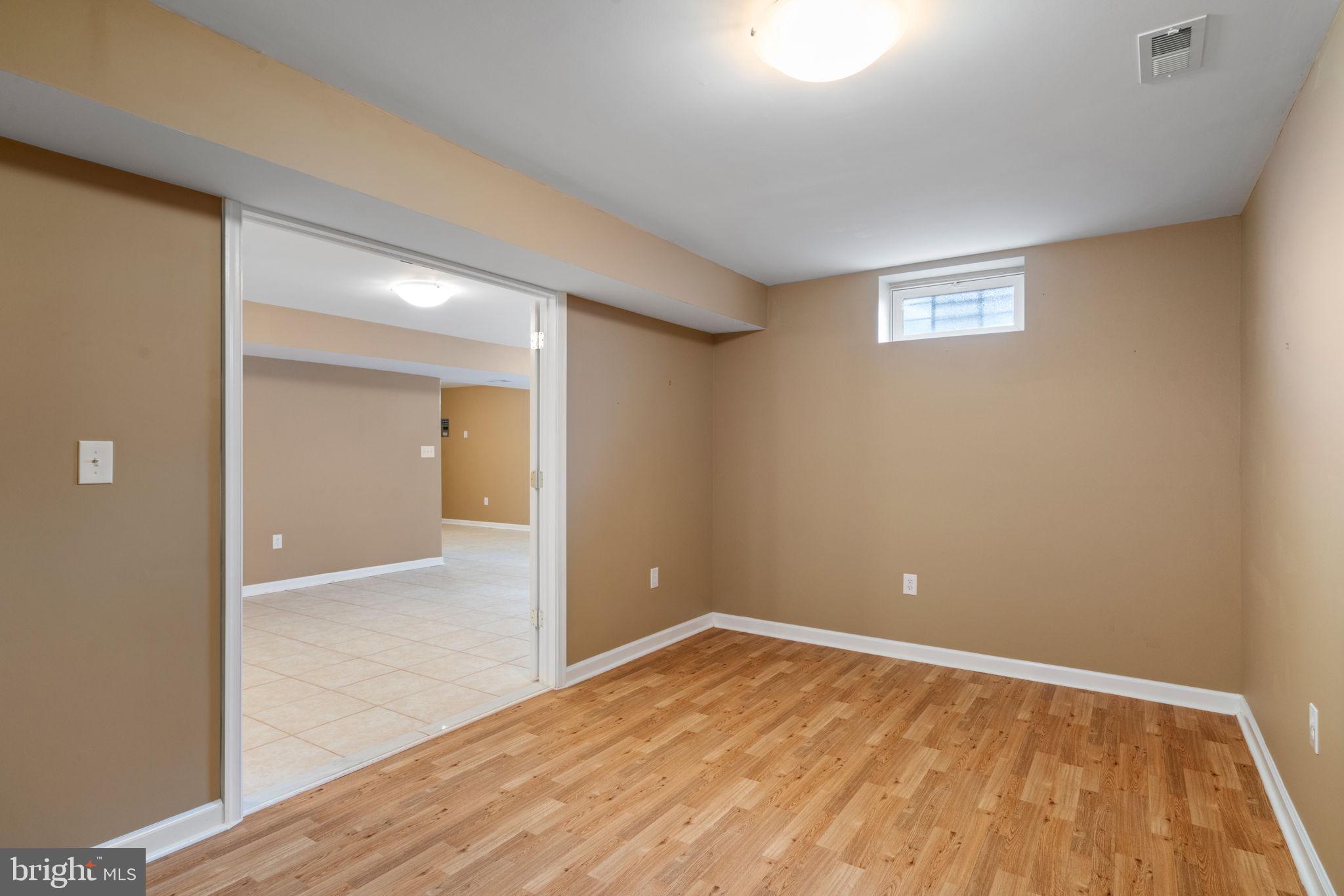 EIGHTEENTH CENTURY HAYMARKET - Residential