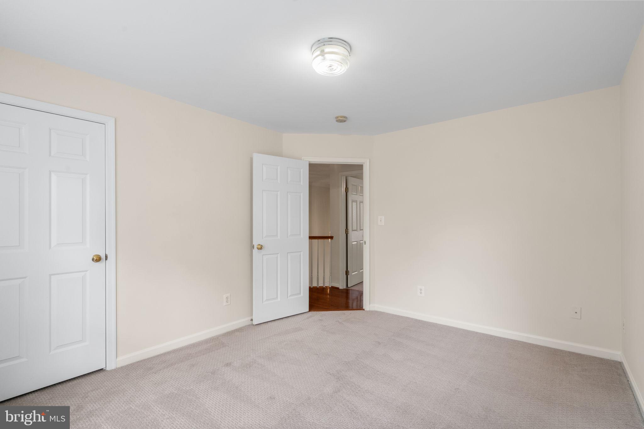 EIGHTEENTH CENTURY HAYMARKET - Residential