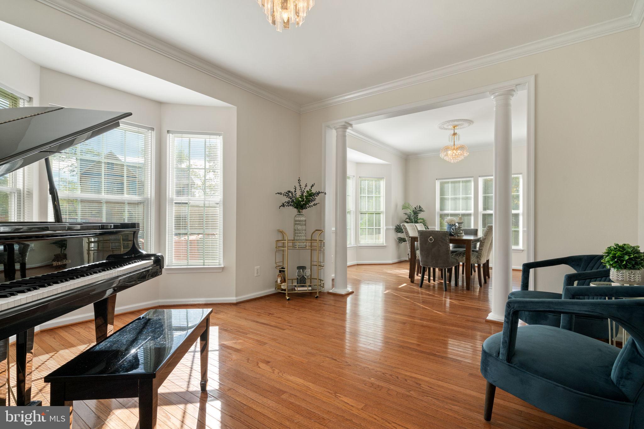 EIGHTEENTH CENTURY HAYMARKET - Residential