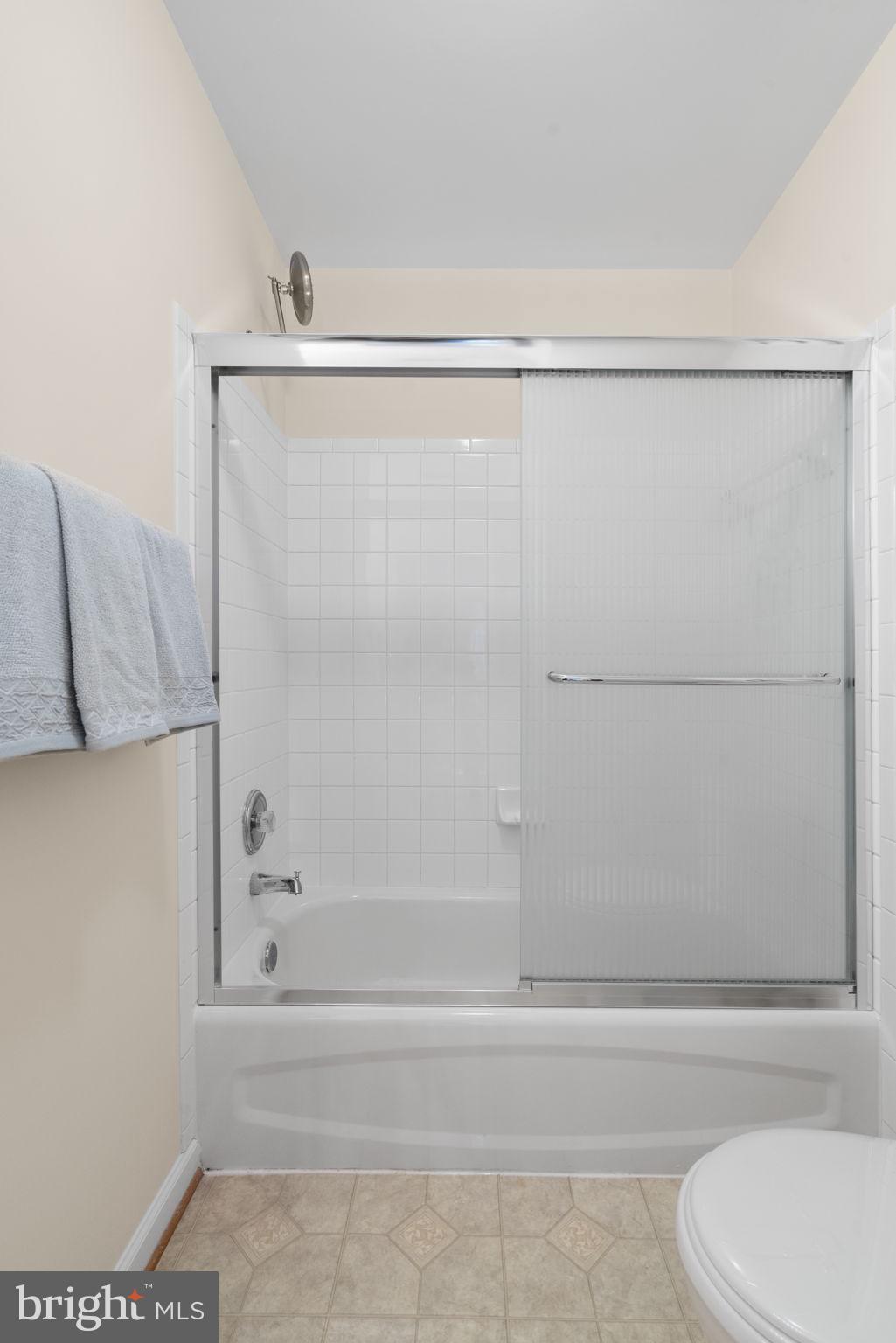 EIGHTEENTH CENTURY HAYMARKET - Residential