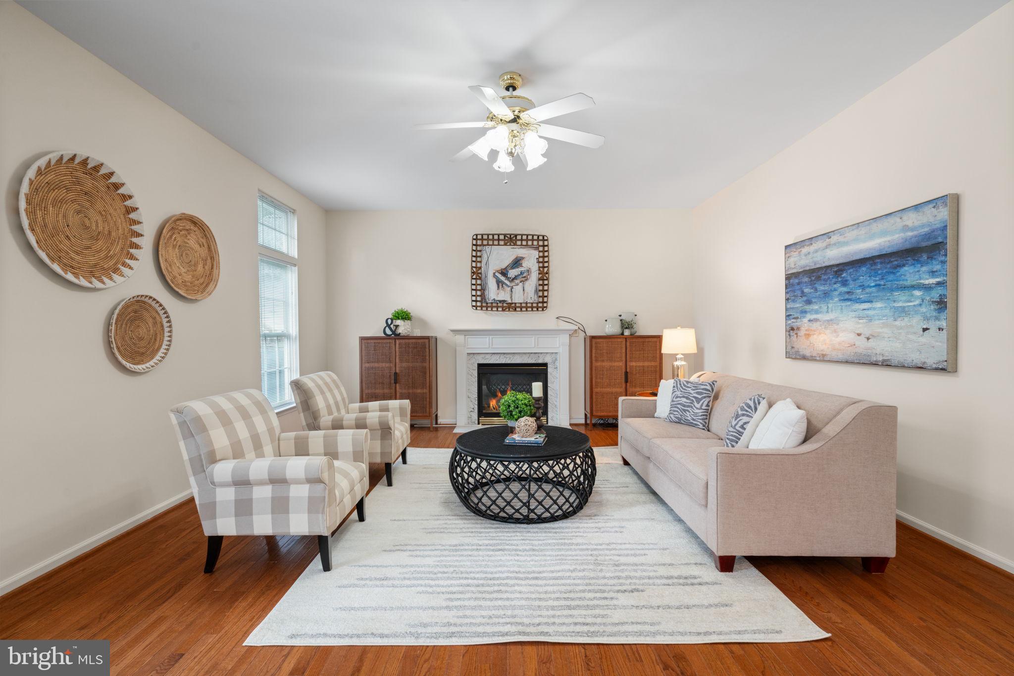 EIGHTEENTH CENTURY HAYMARKET - Residential