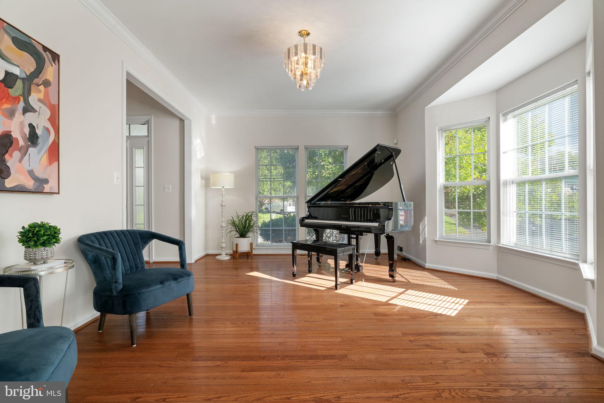 EIGHTEENTH CENTURY HAYMARKET - Residential