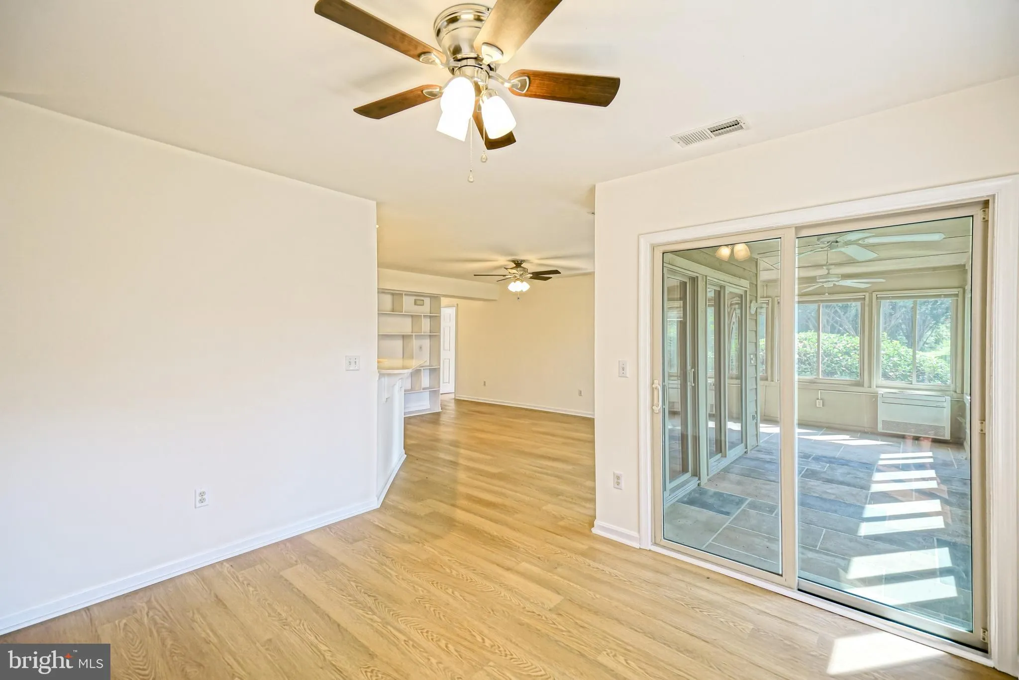 Lewes, Delaware 19958, United States, 2 Bedrooms Bedrooms, ,2 BathroomsBathrooms,Residential,Contingent,196190