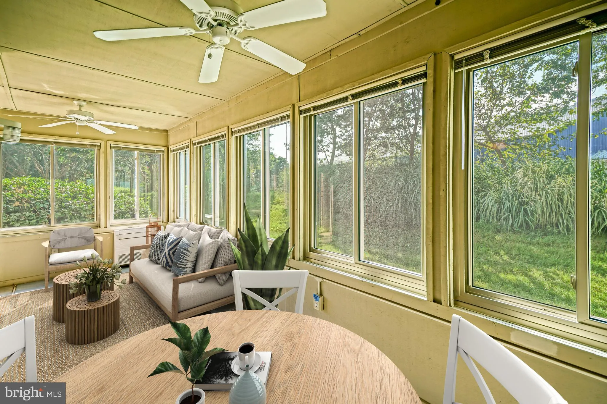 Lewes, Delaware 19958, United States, 2 Bedrooms Bedrooms, ,2 BathroomsBathrooms,Residential,Contingent,196190